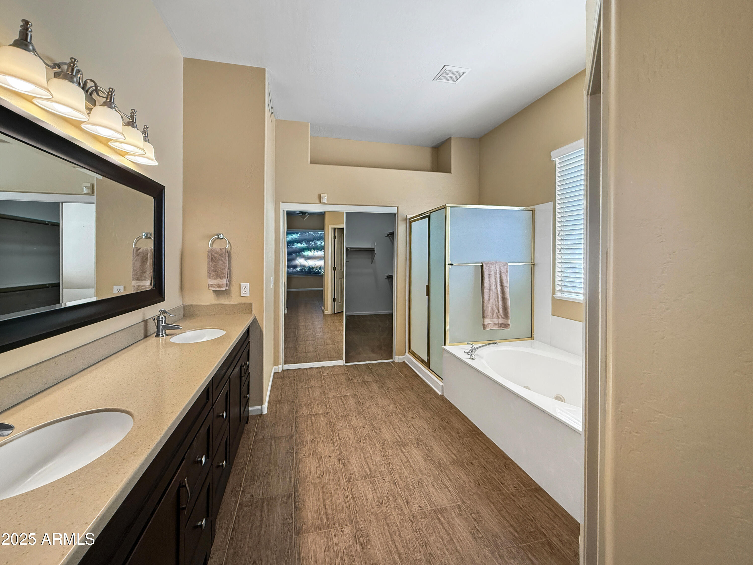 4550 E ROY ROGERS Road