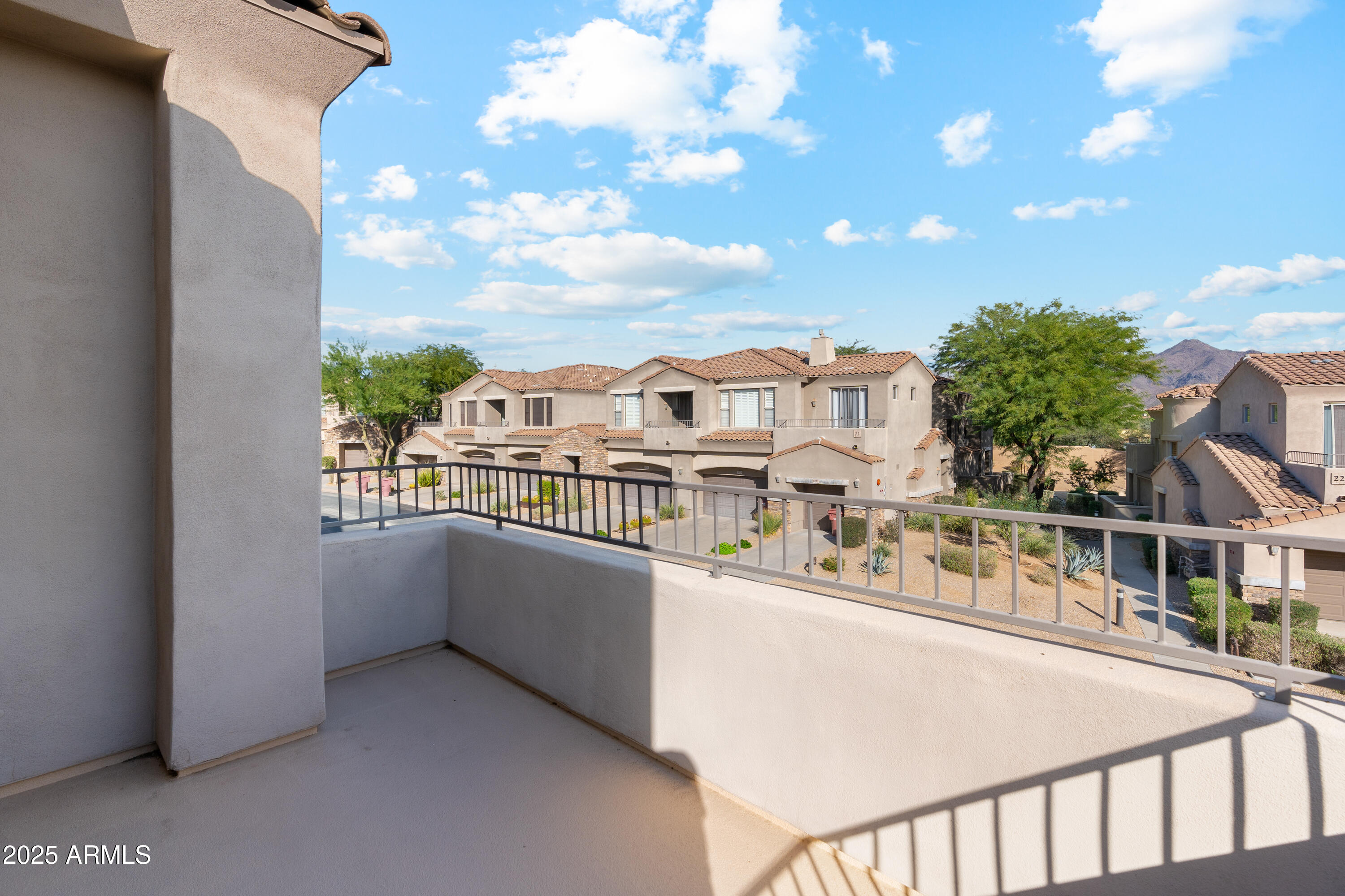 19475 N GRAYHAWK Drive 2091