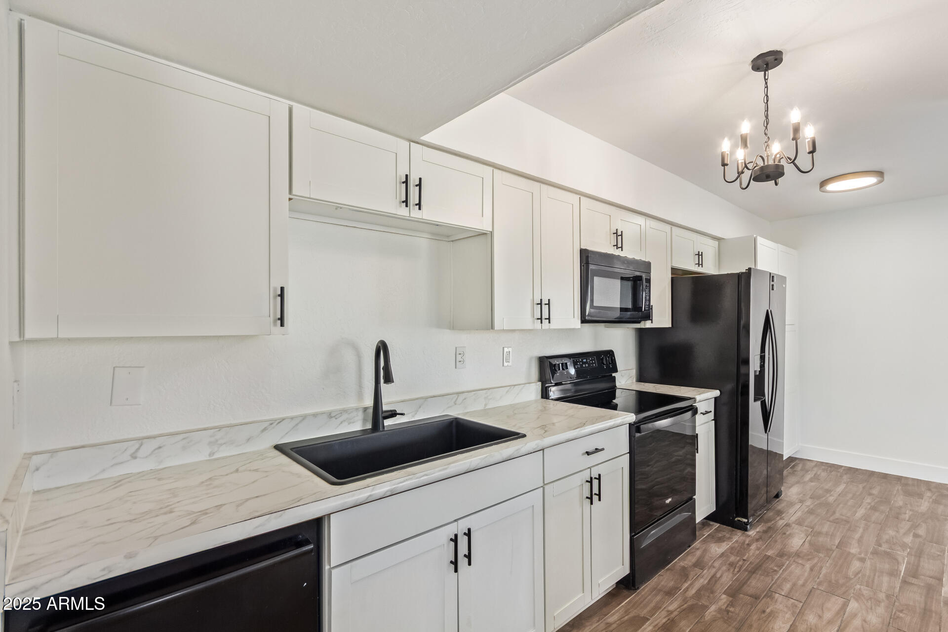 1500 W RIO SALADO Parkway 124