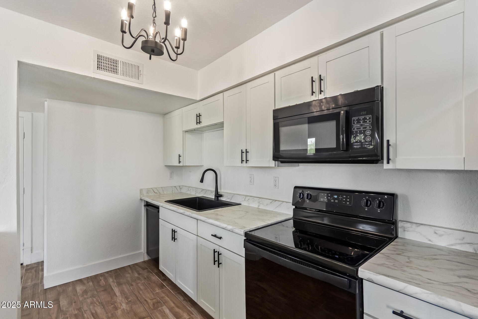 1500 W RIO SALADO Parkway 124