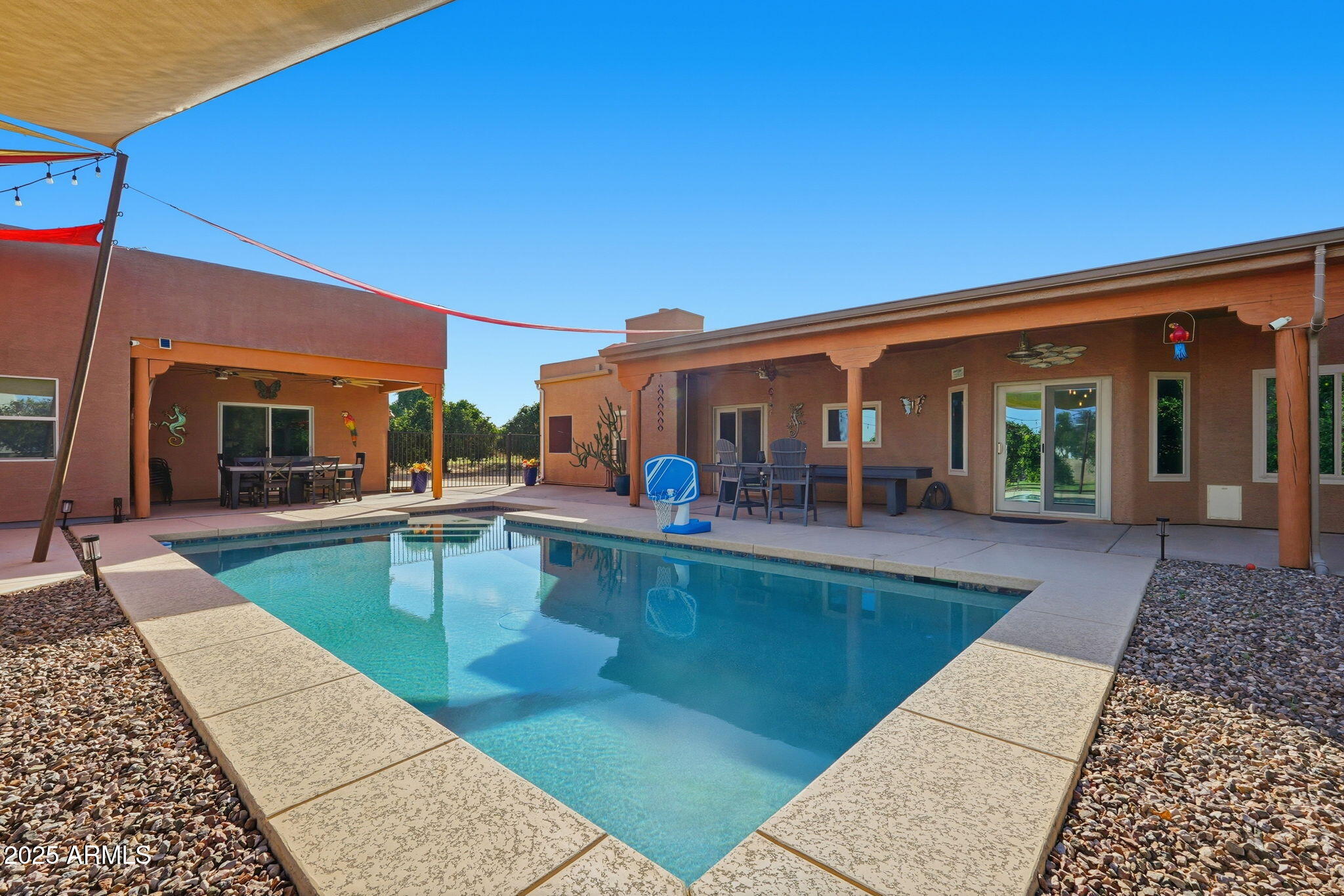 17244 E CHESTNUT Drive