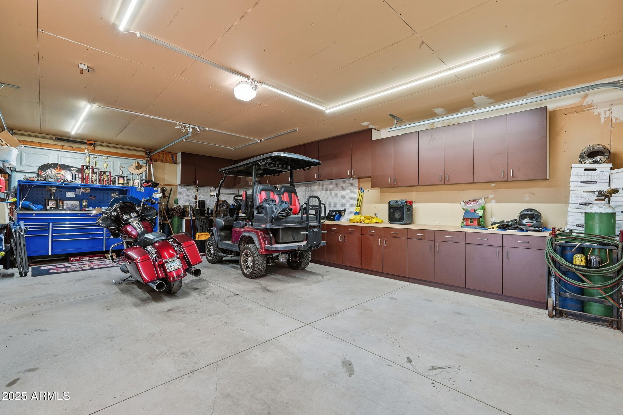 17244 E CHESTNUT Drive