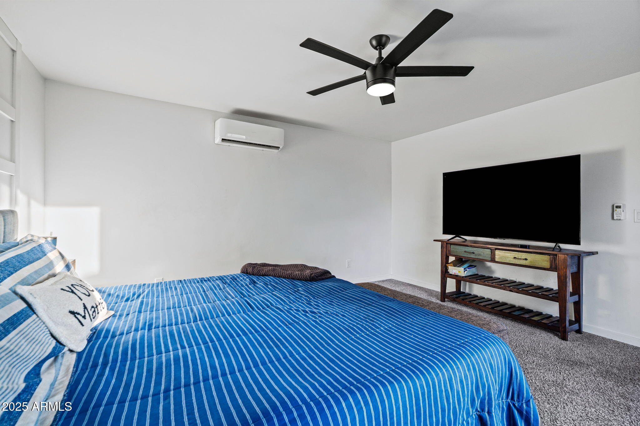 3732 E Altadena Avenue