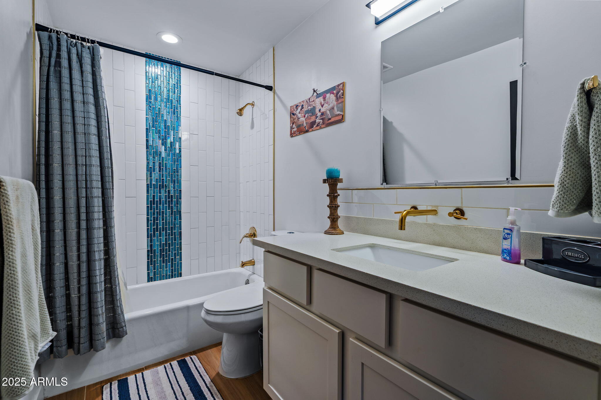 3732 E Altadena Avenue