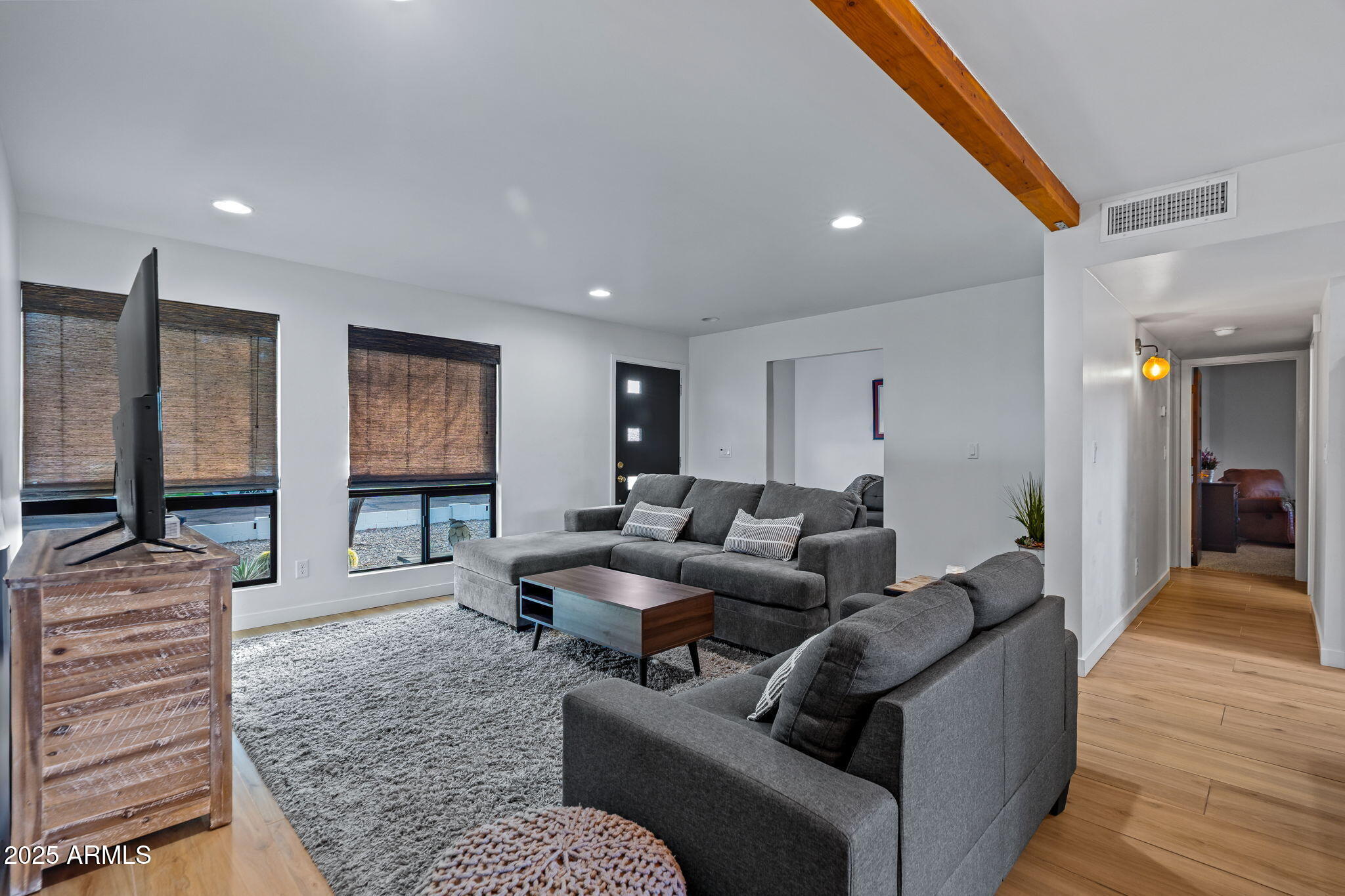 3732 E Altadena Avenue