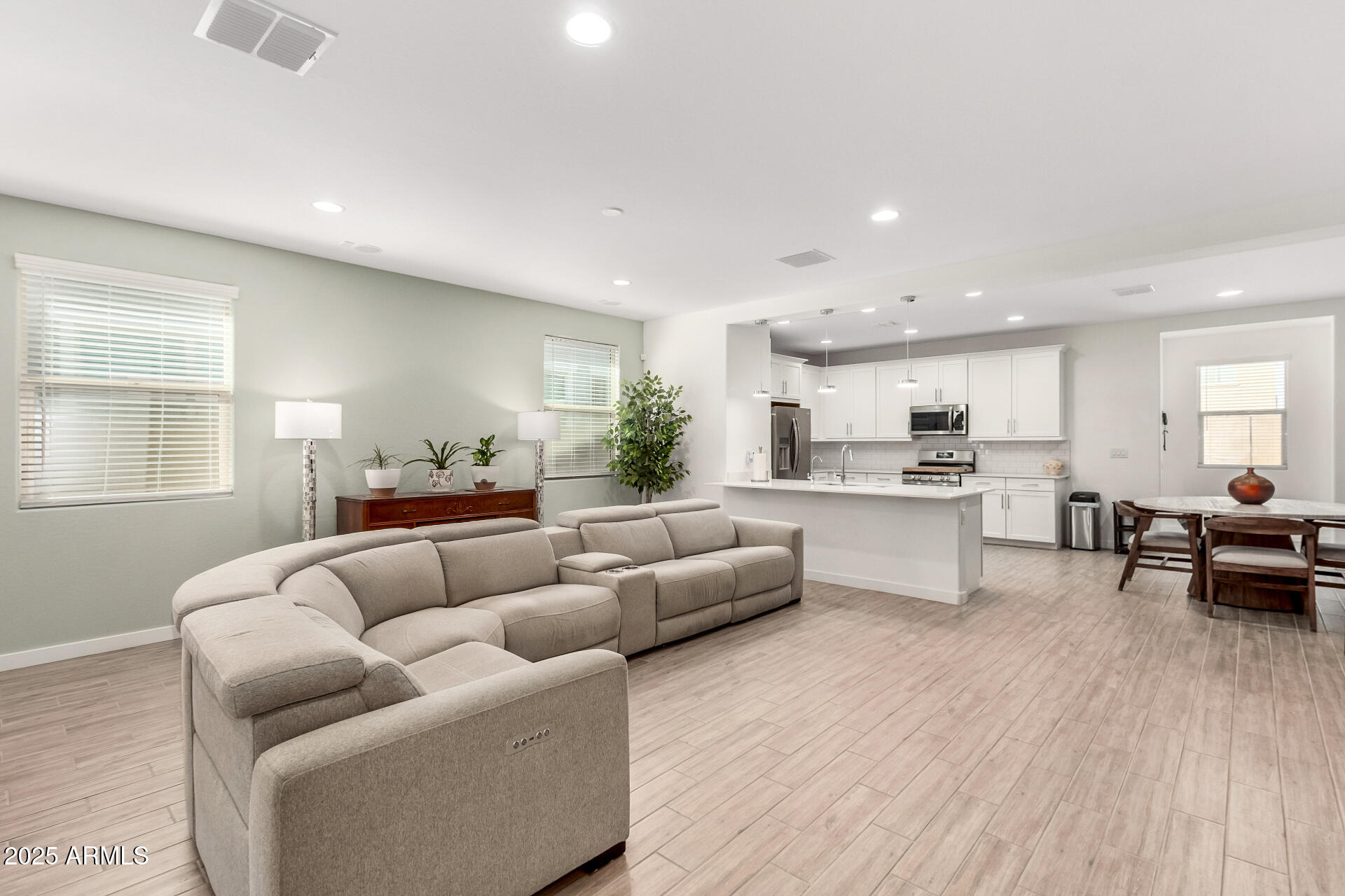 16852 W EVERGREEN Road