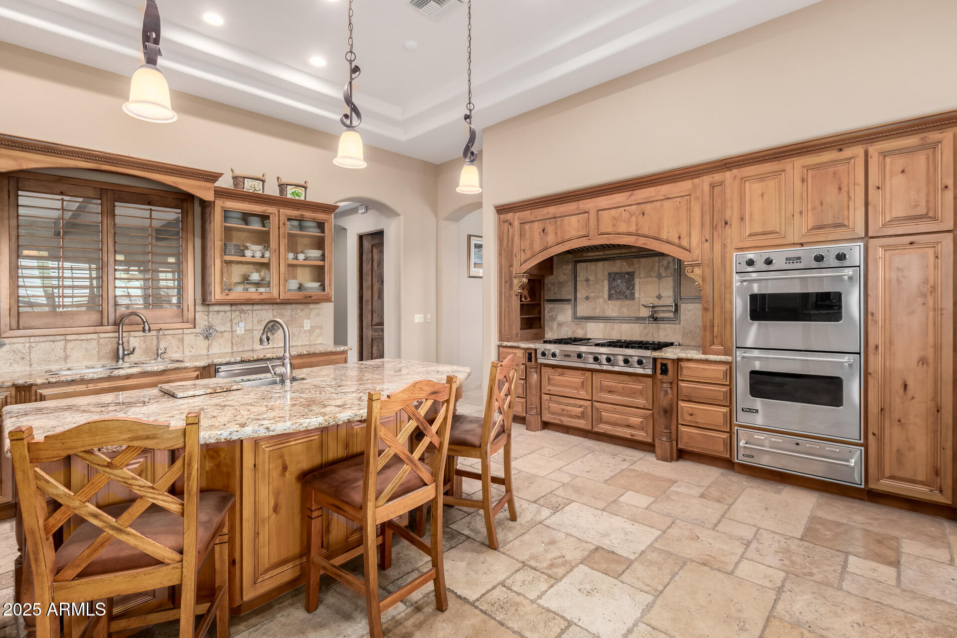 19831 W CLARENDON Avenue