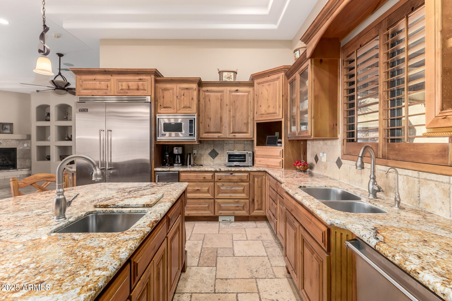 19831 W CLARENDON Avenue