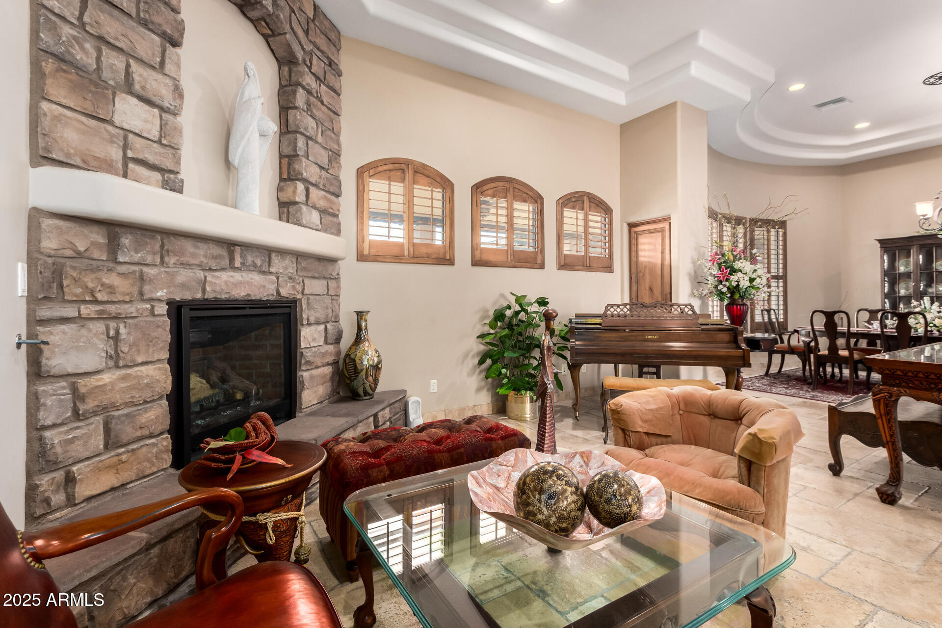 19831 W CLARENDON Avenue