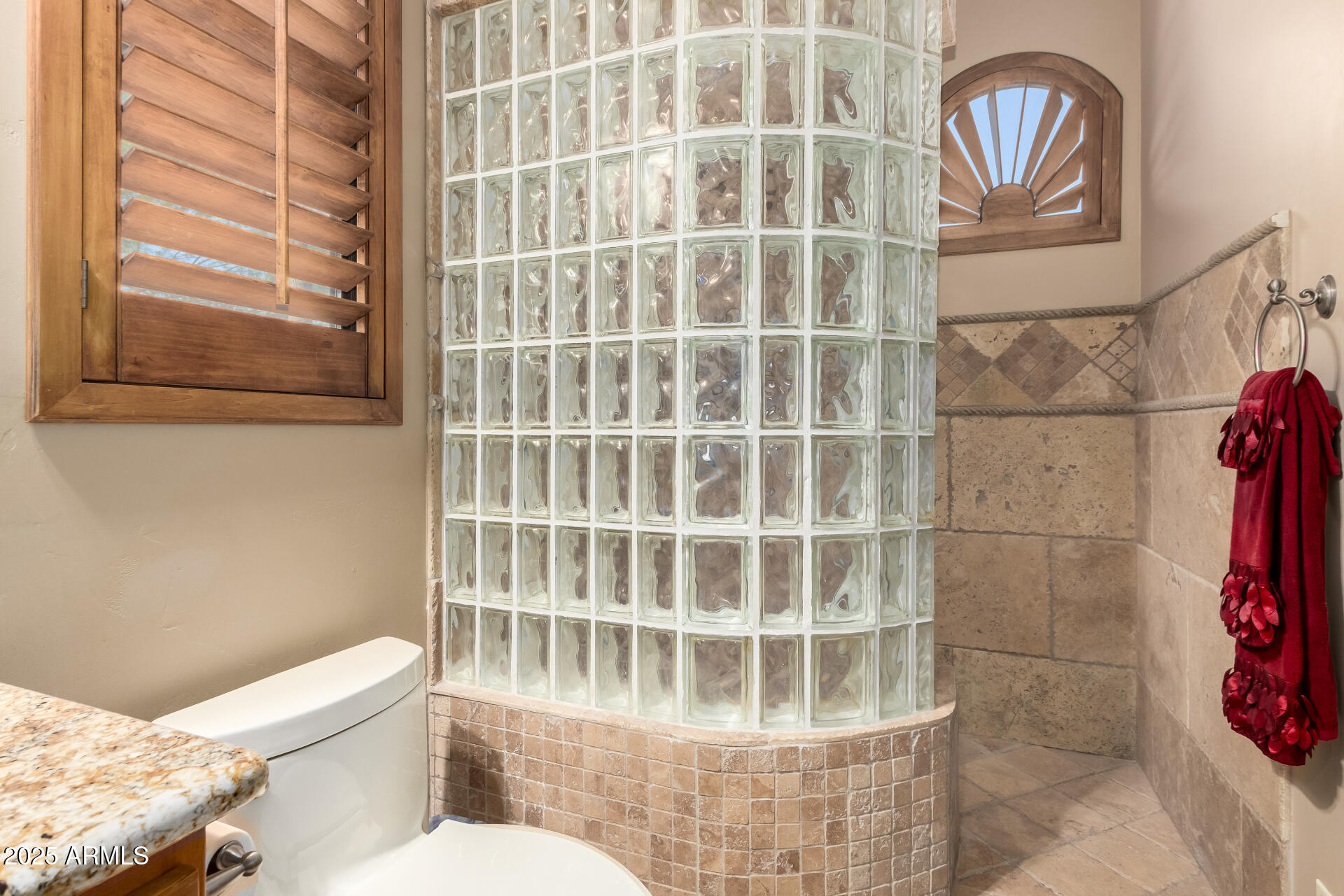 19831 W CLARENDON Avenue