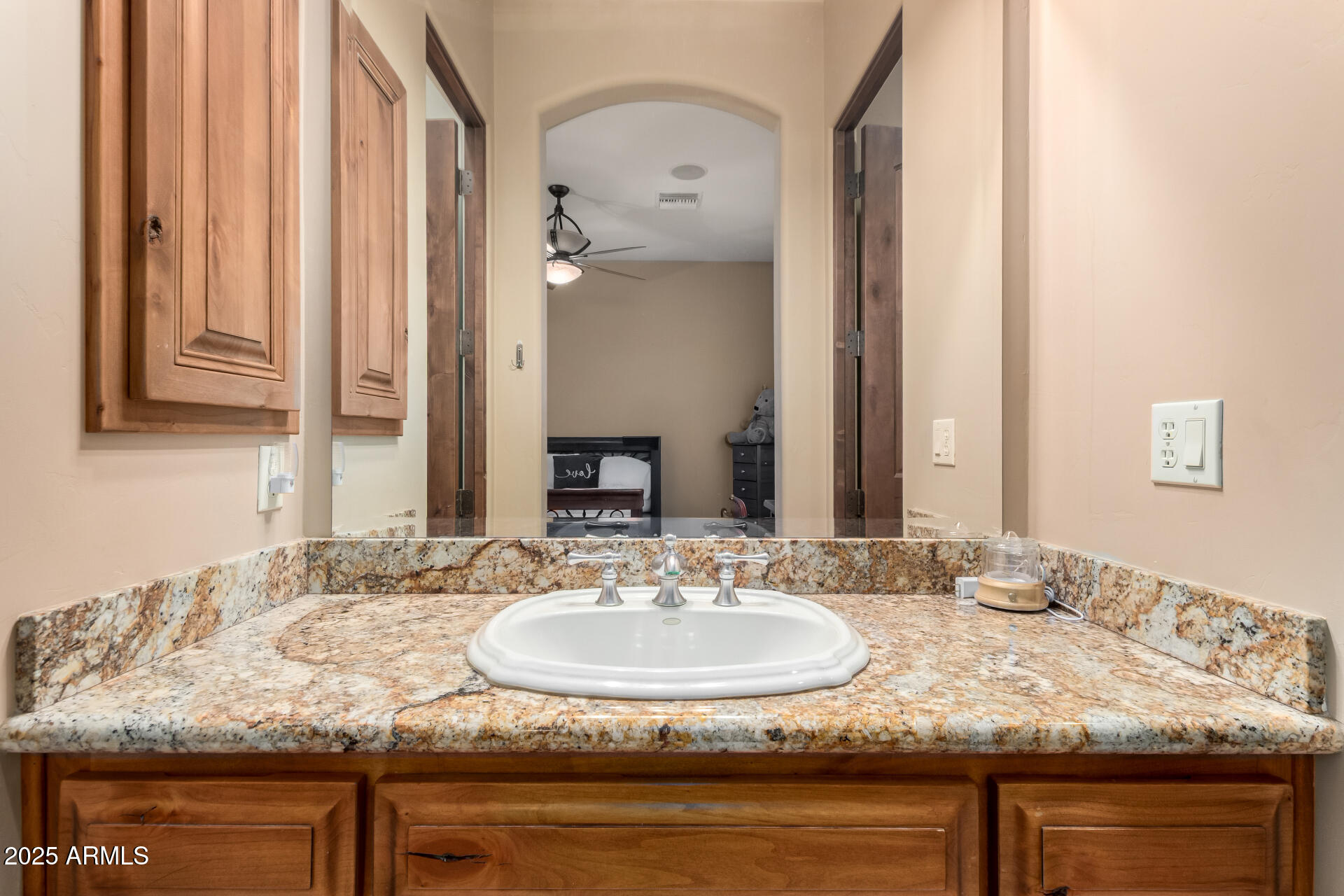 19831 W CLARENDON Avenue