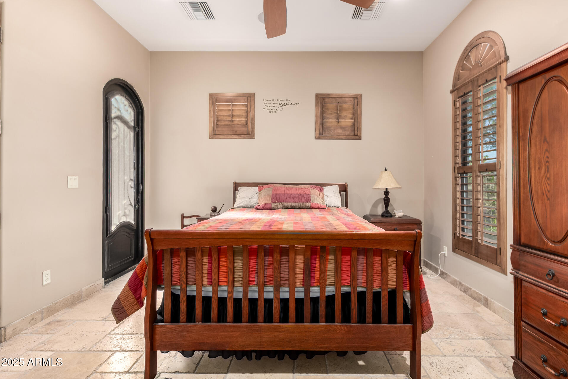 19831 W CLARENDON Avenue