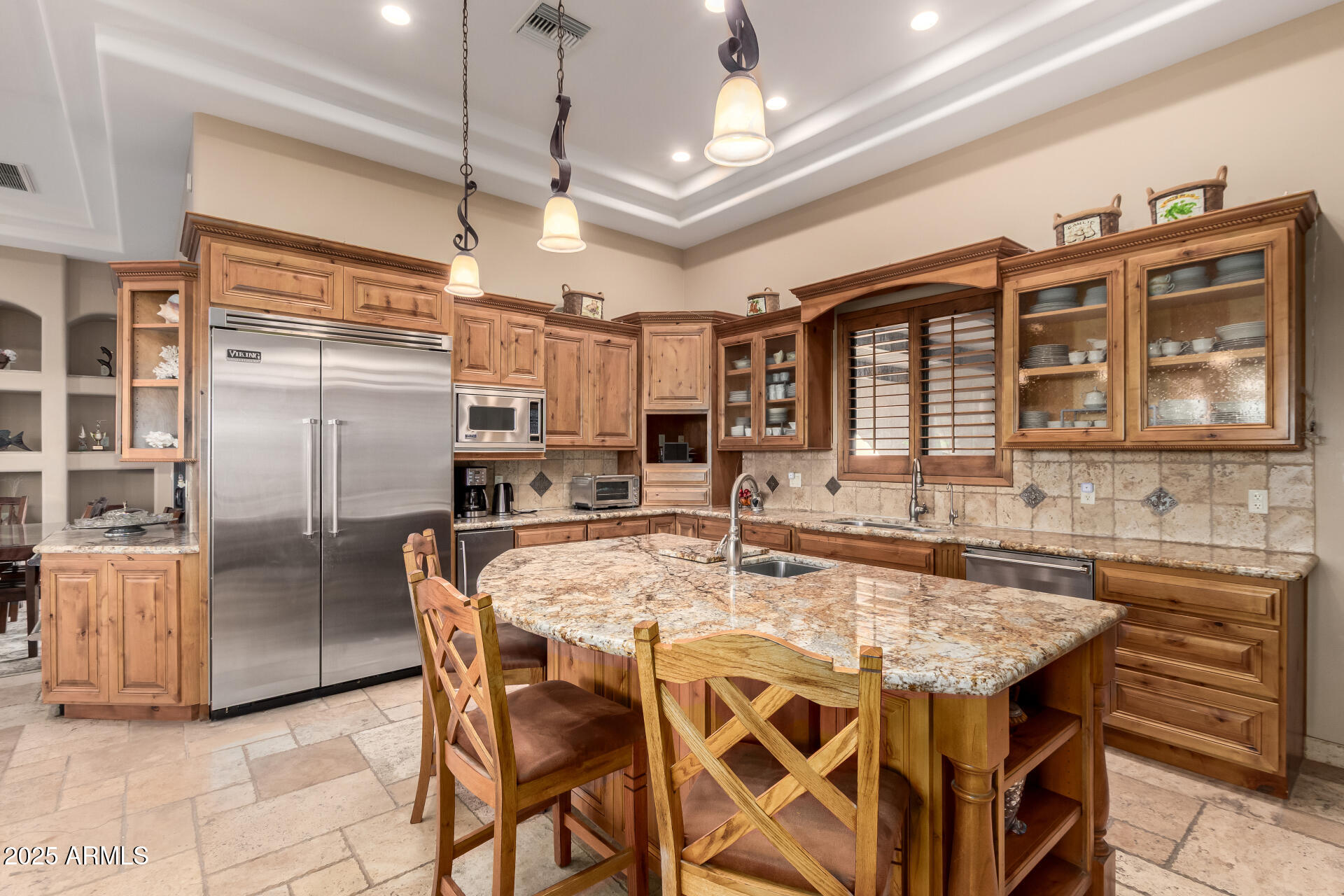 19831 W CLARENDON Avenue