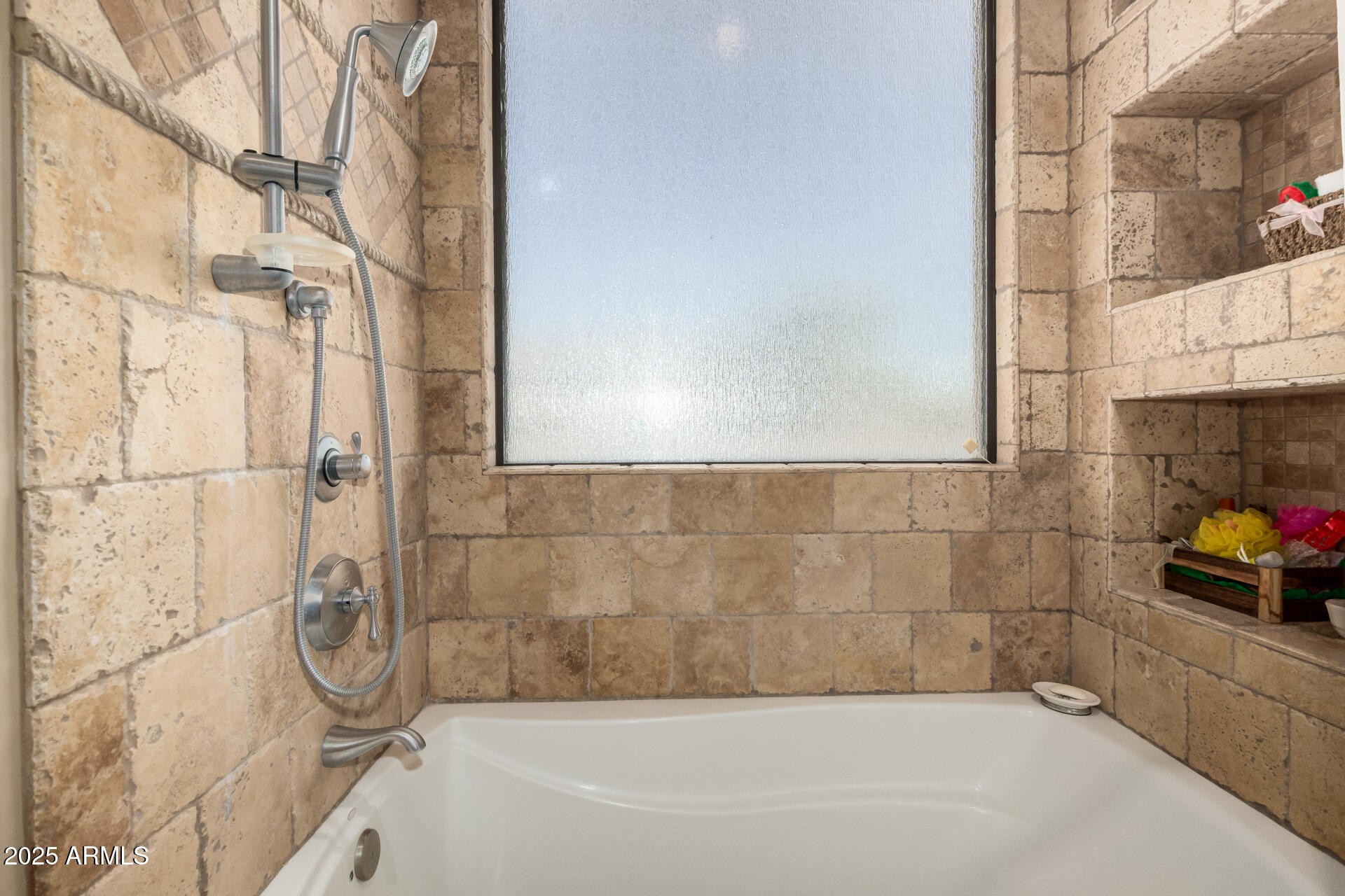 19831 W CLARENDON Avenue