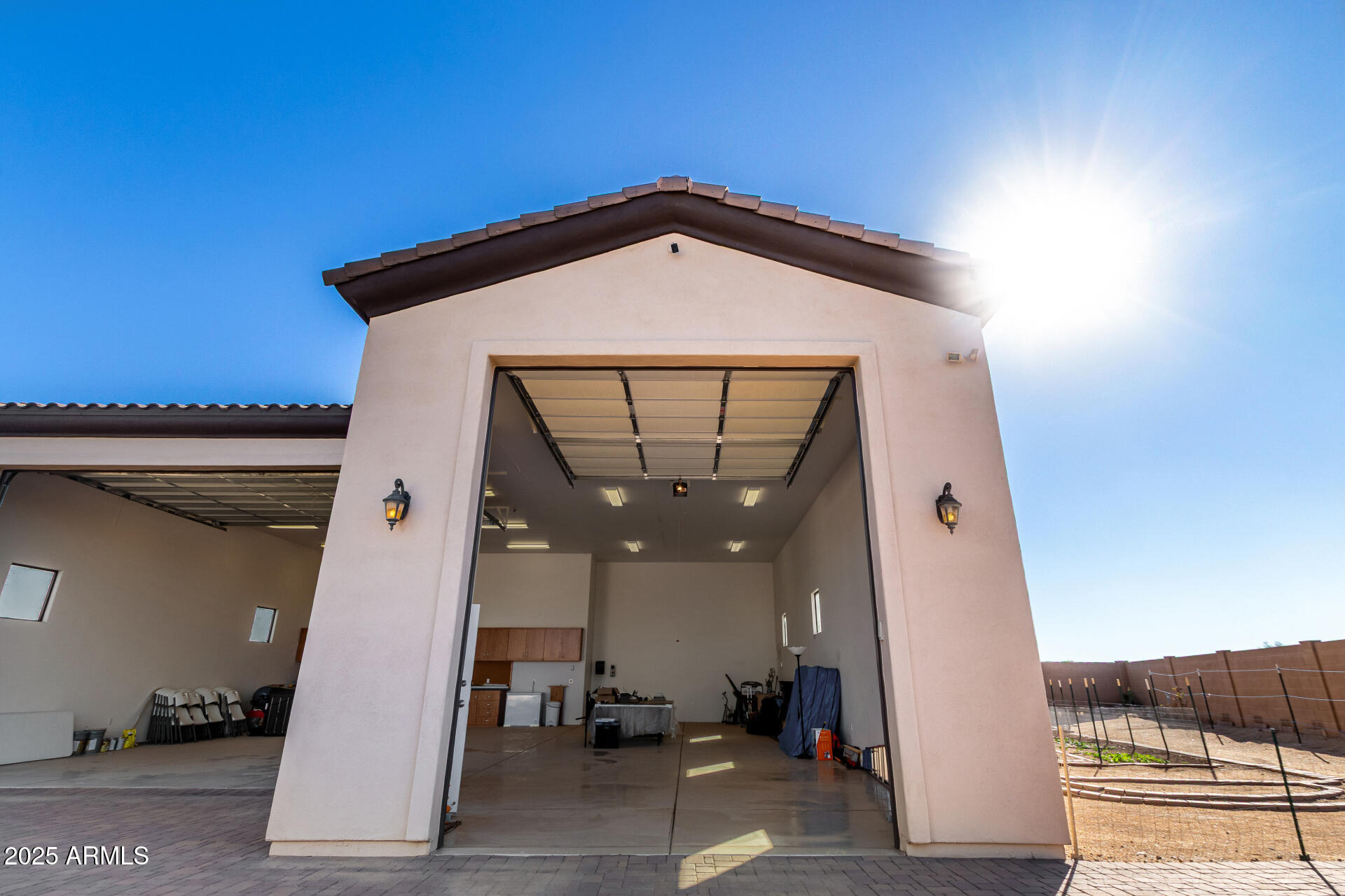 19831 W CLARENDON Avenue