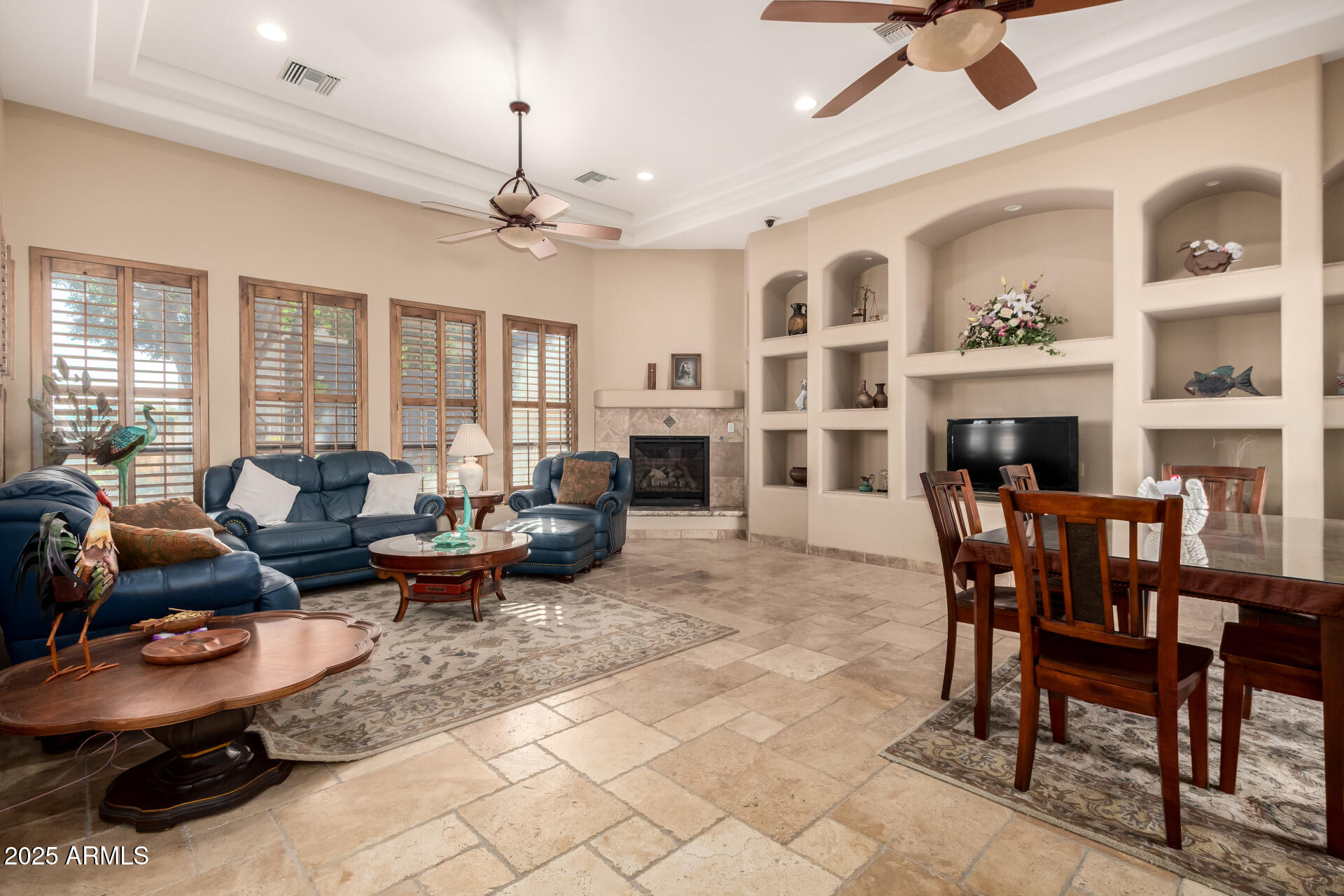 19831 W CLARENDON Avenue