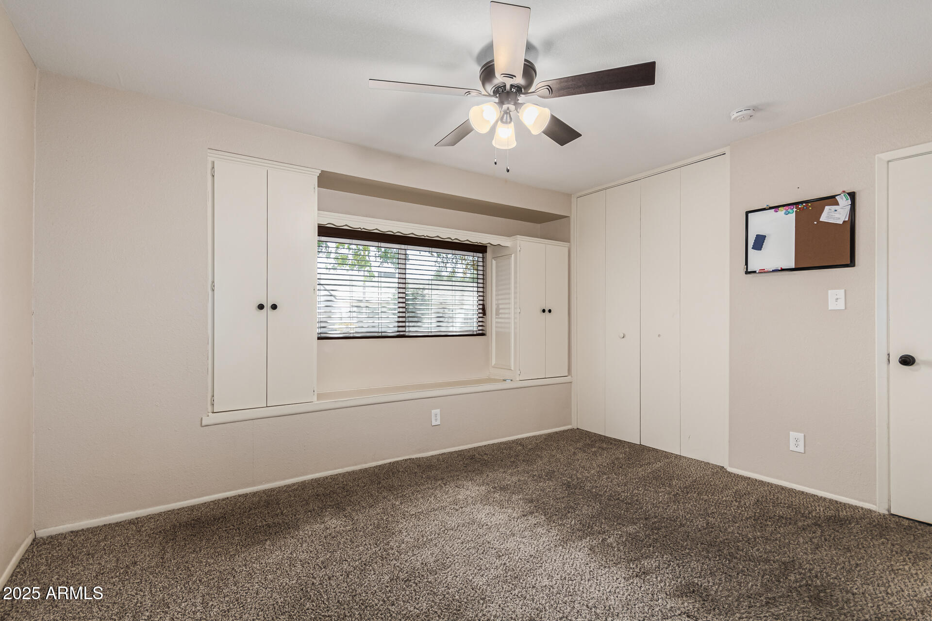 8640 E WILSHIRE Drive