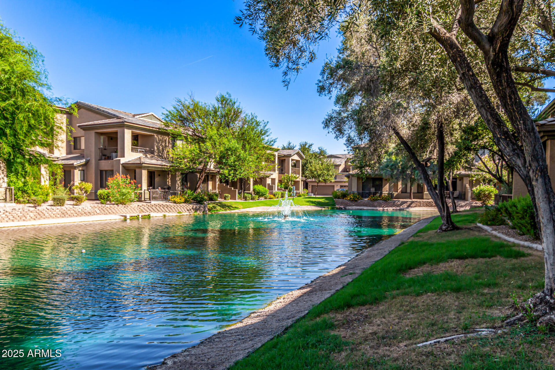 705 W QUEEN CREEK Road 1031