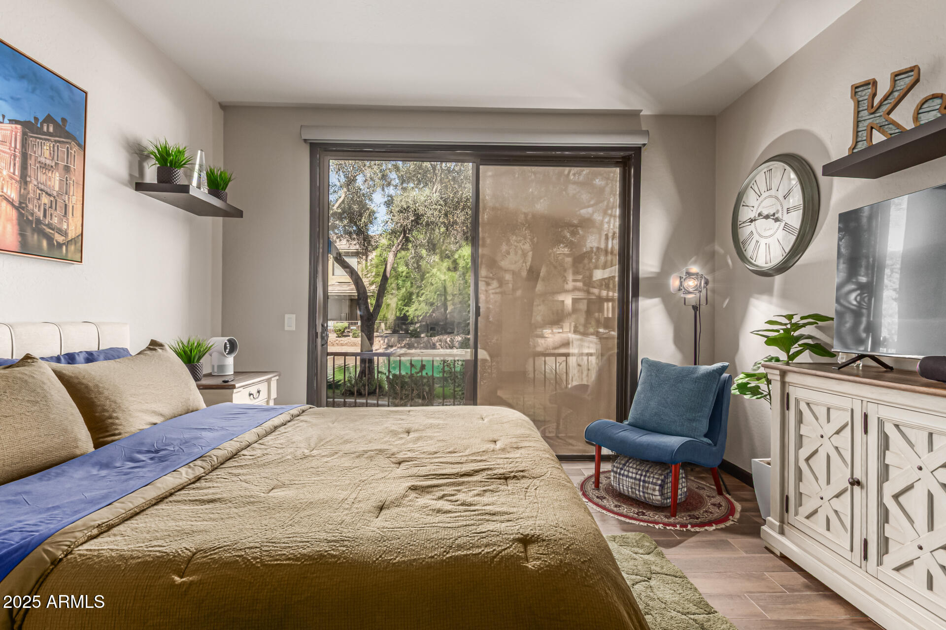 705 W QUEEN CREEK Road 1031