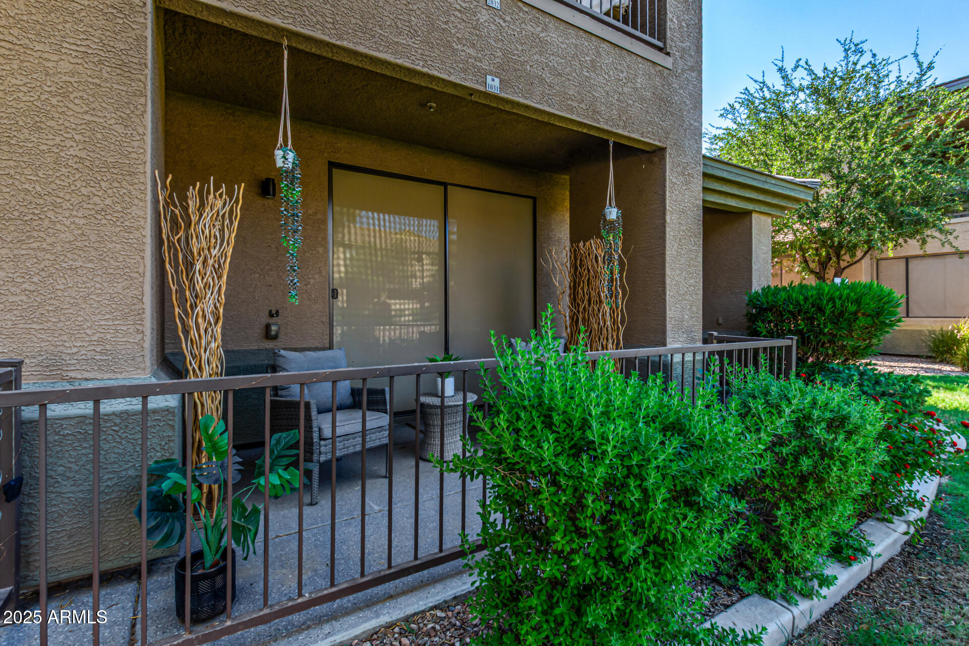 705 W QUEEN CREEK Road 1031