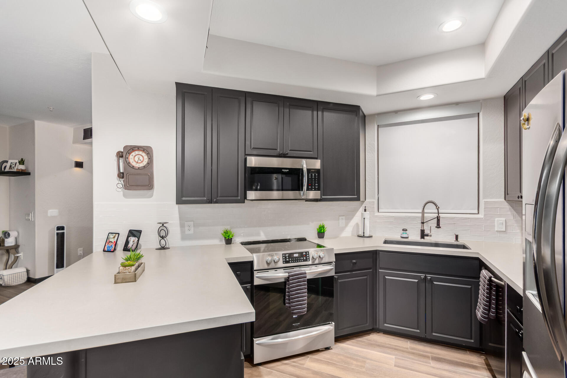 705 W QUEEN CREEK Road 1031