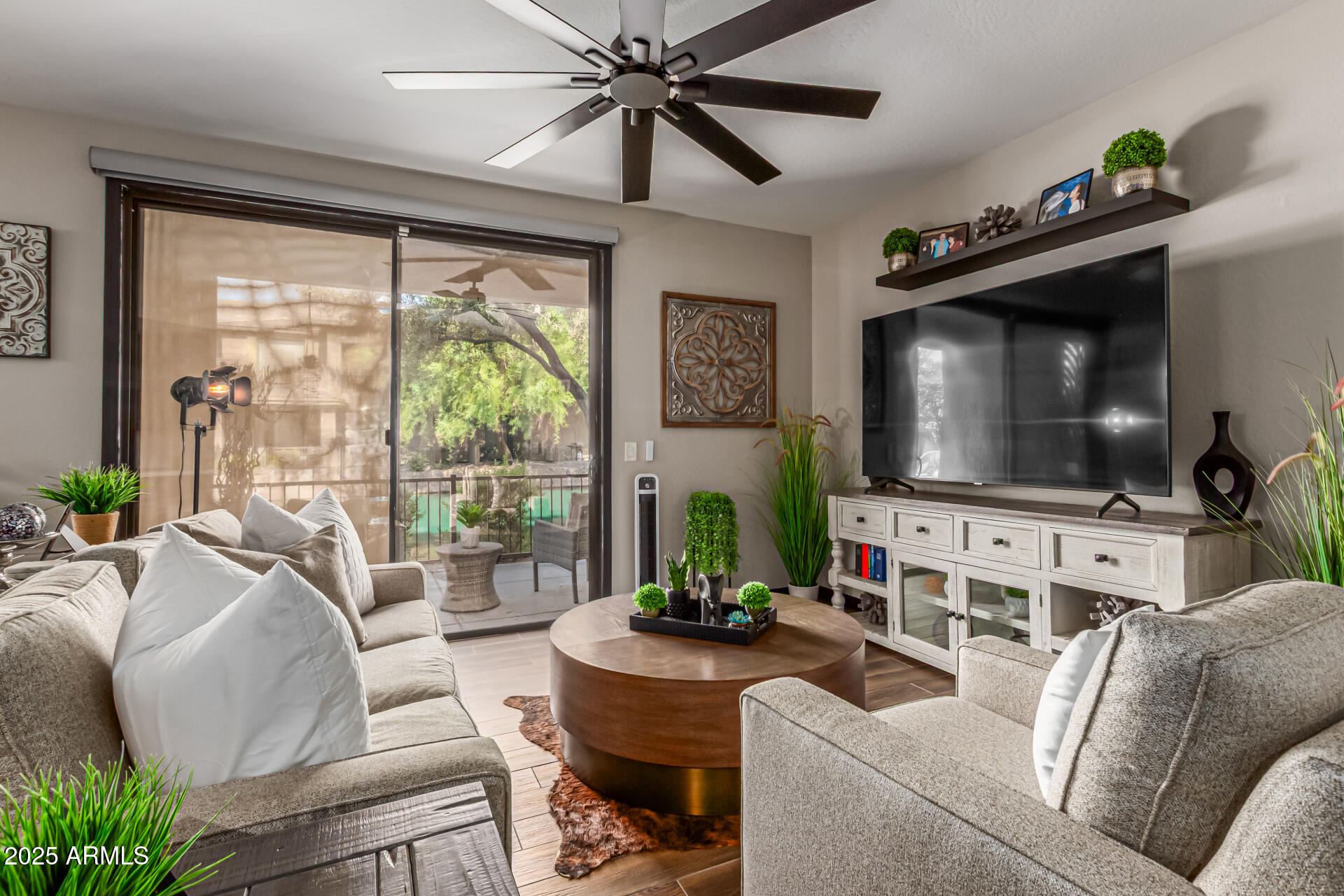 705 W QUEEN CREEK Road 1031