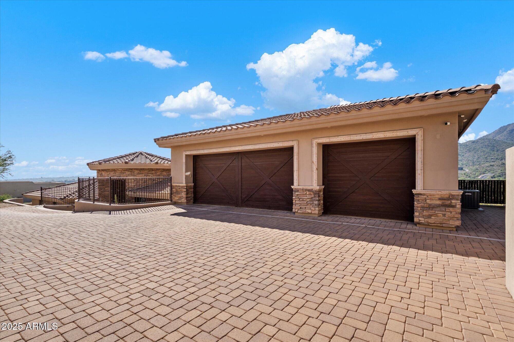 15832 N CERRO ALTO Drive