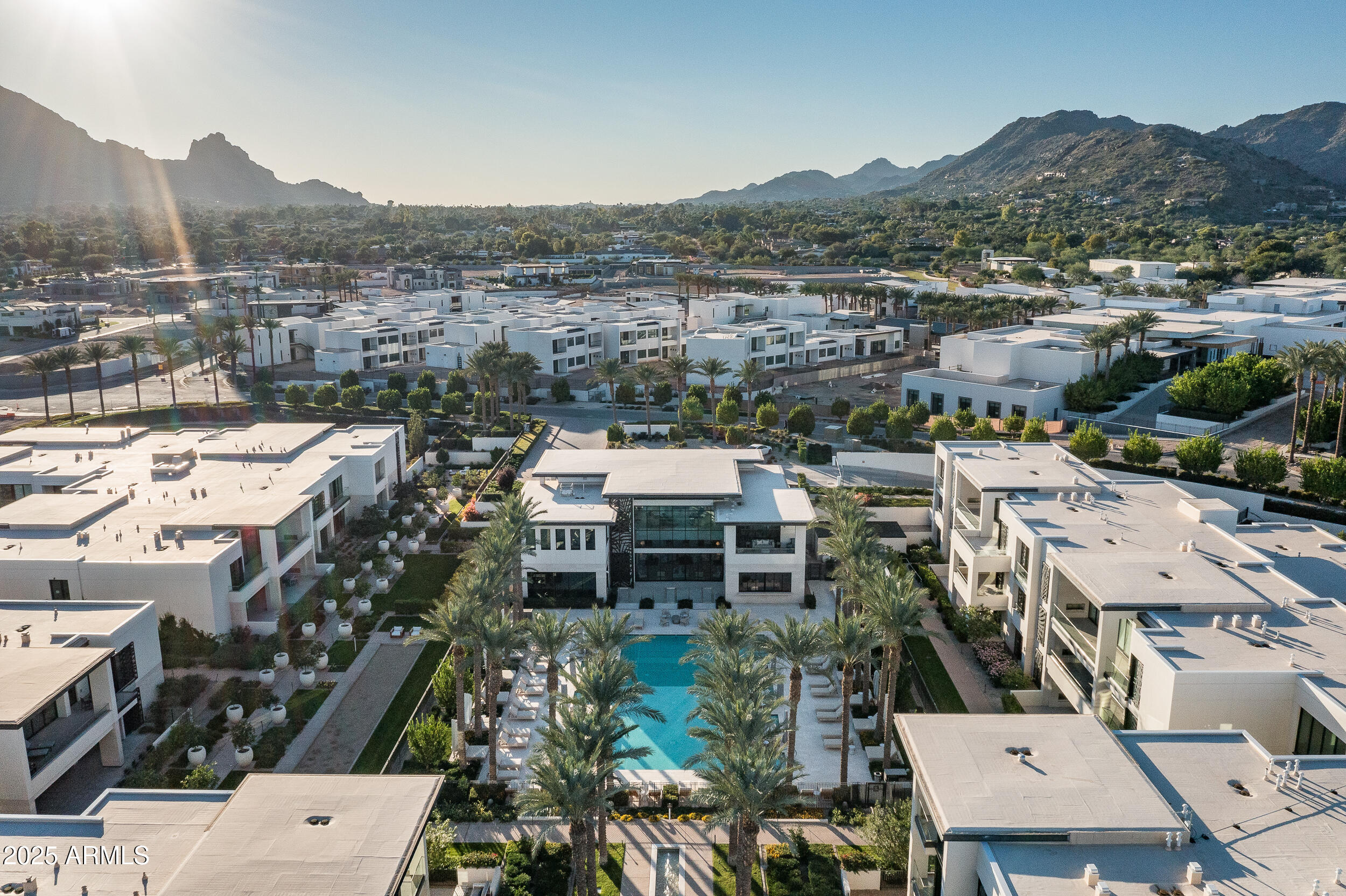 6587 N PALMERAIE Boulevard 3010