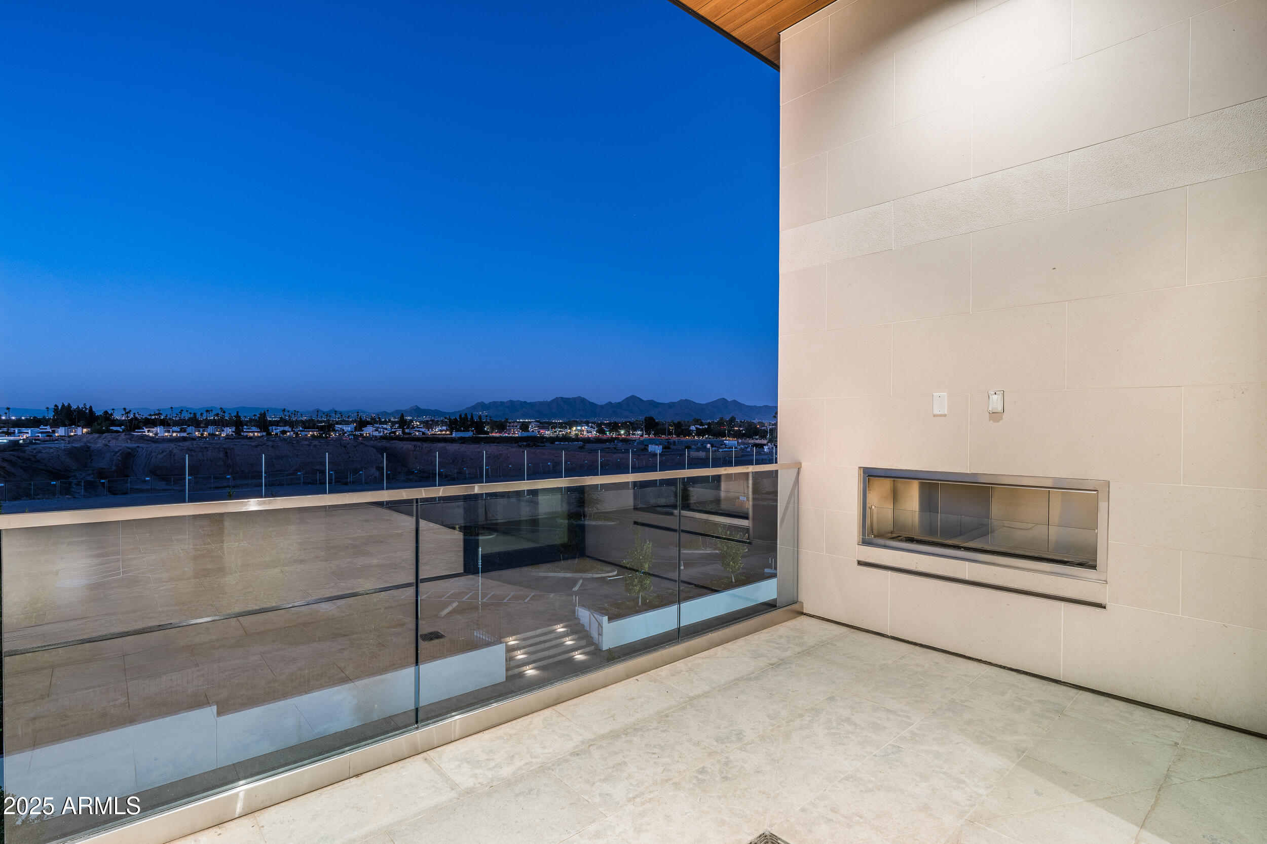 6587 N PALMERAIE Boulevard 3010