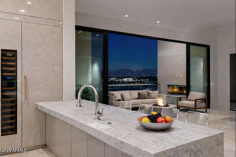 6587 N PALMERAIE Boulevard 3010