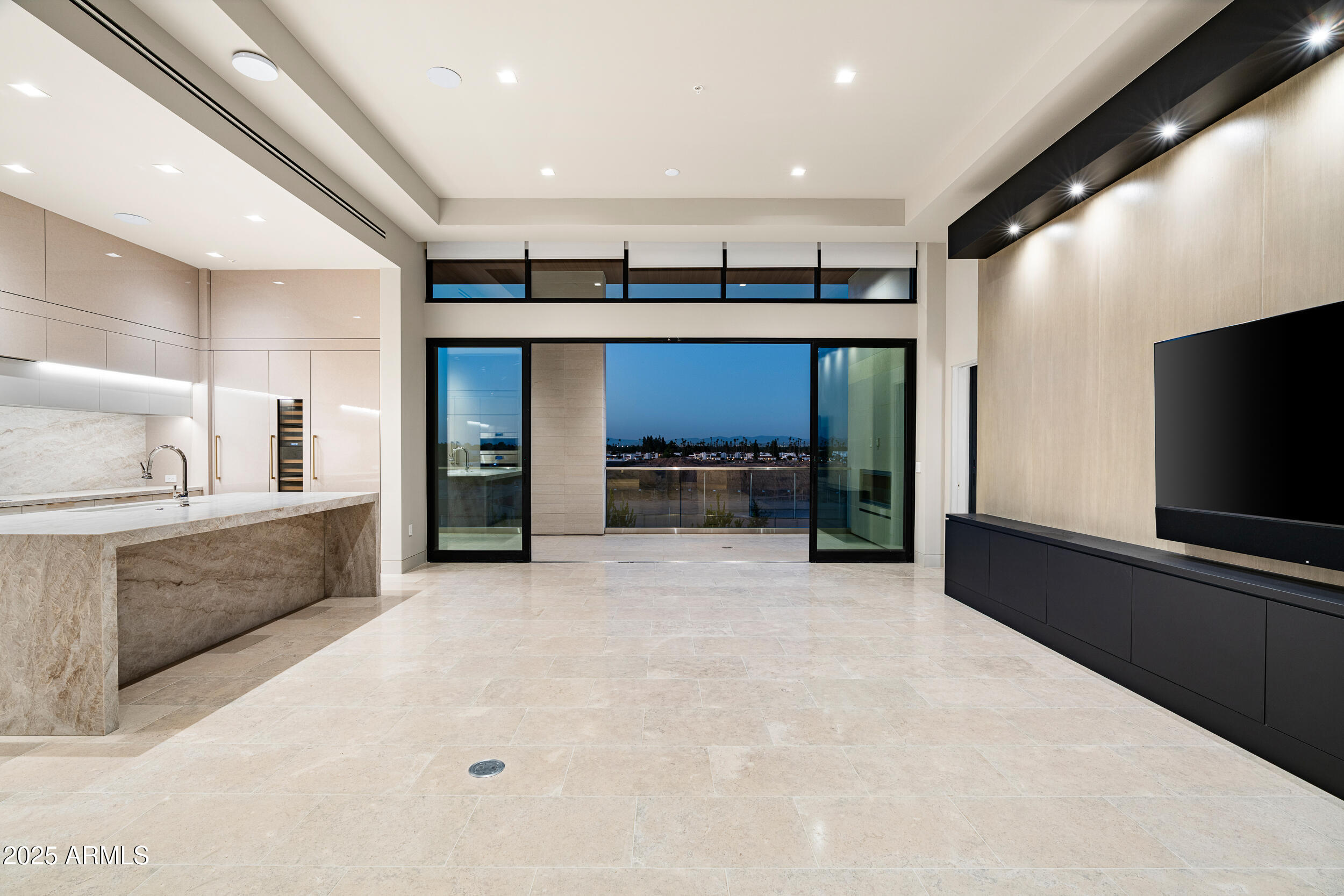 6587 N PALMERAIE Boulevard 3010