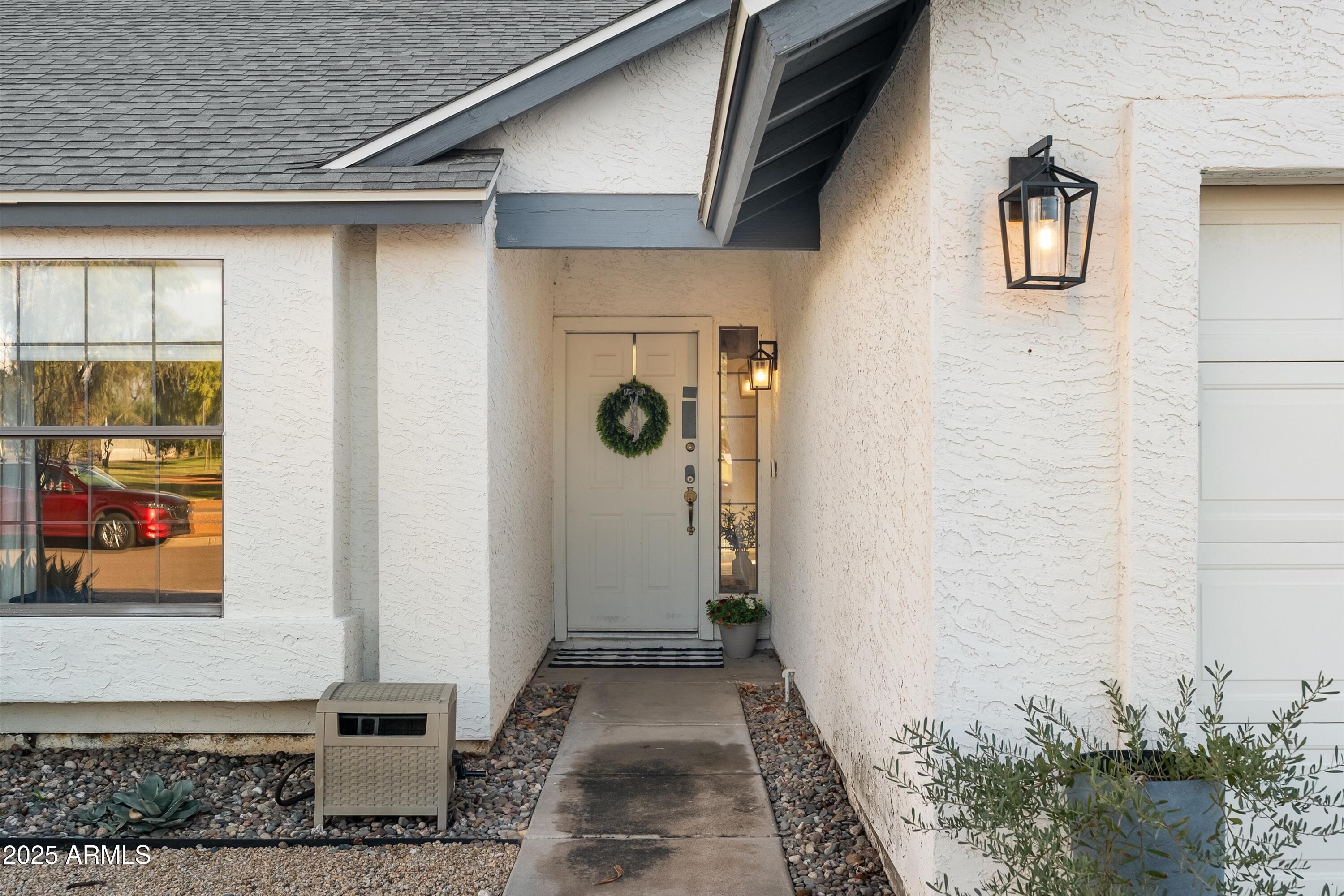 3925 E MONTE CRISTO Avenue