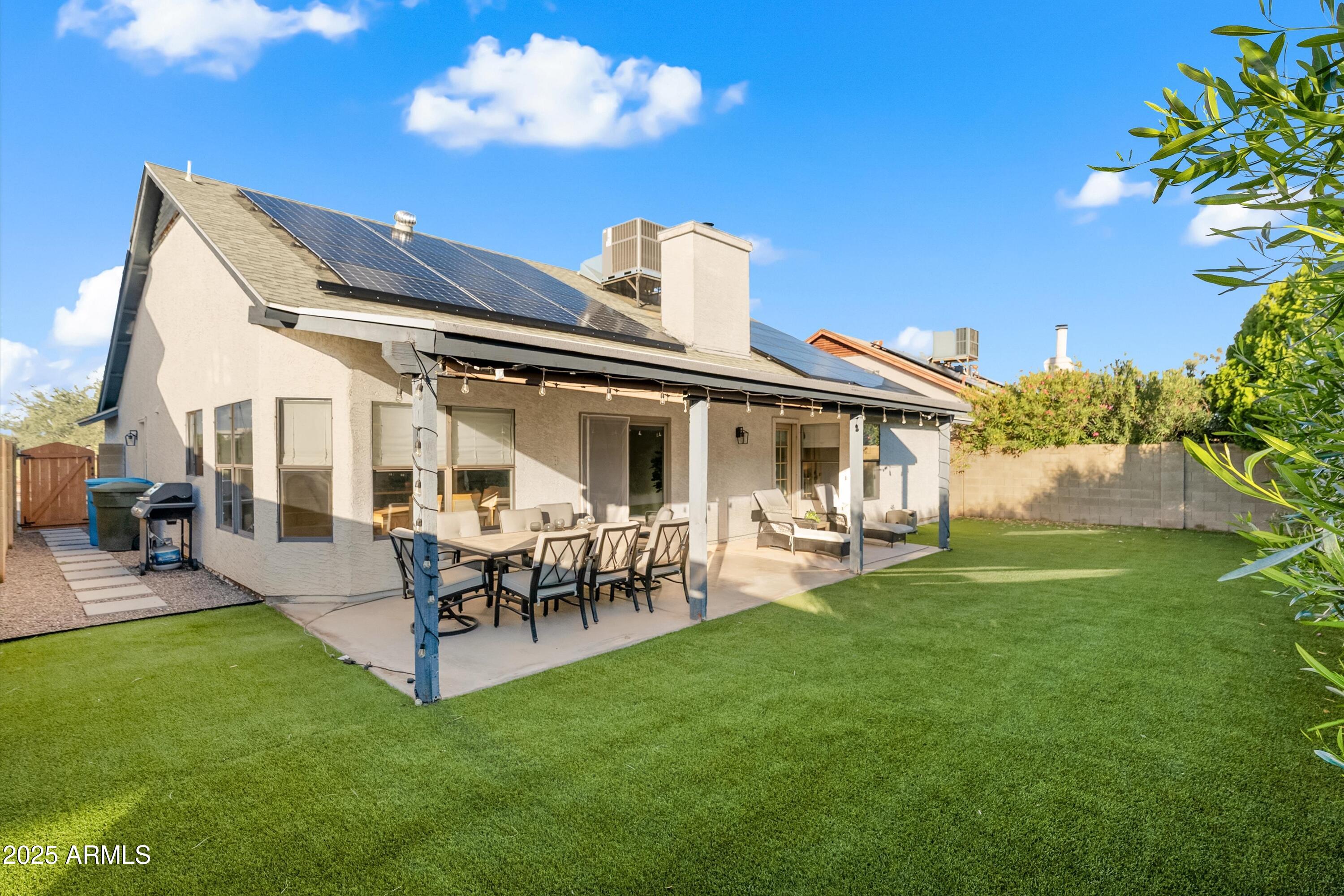 3925 E MONTE CRISTO Avenue