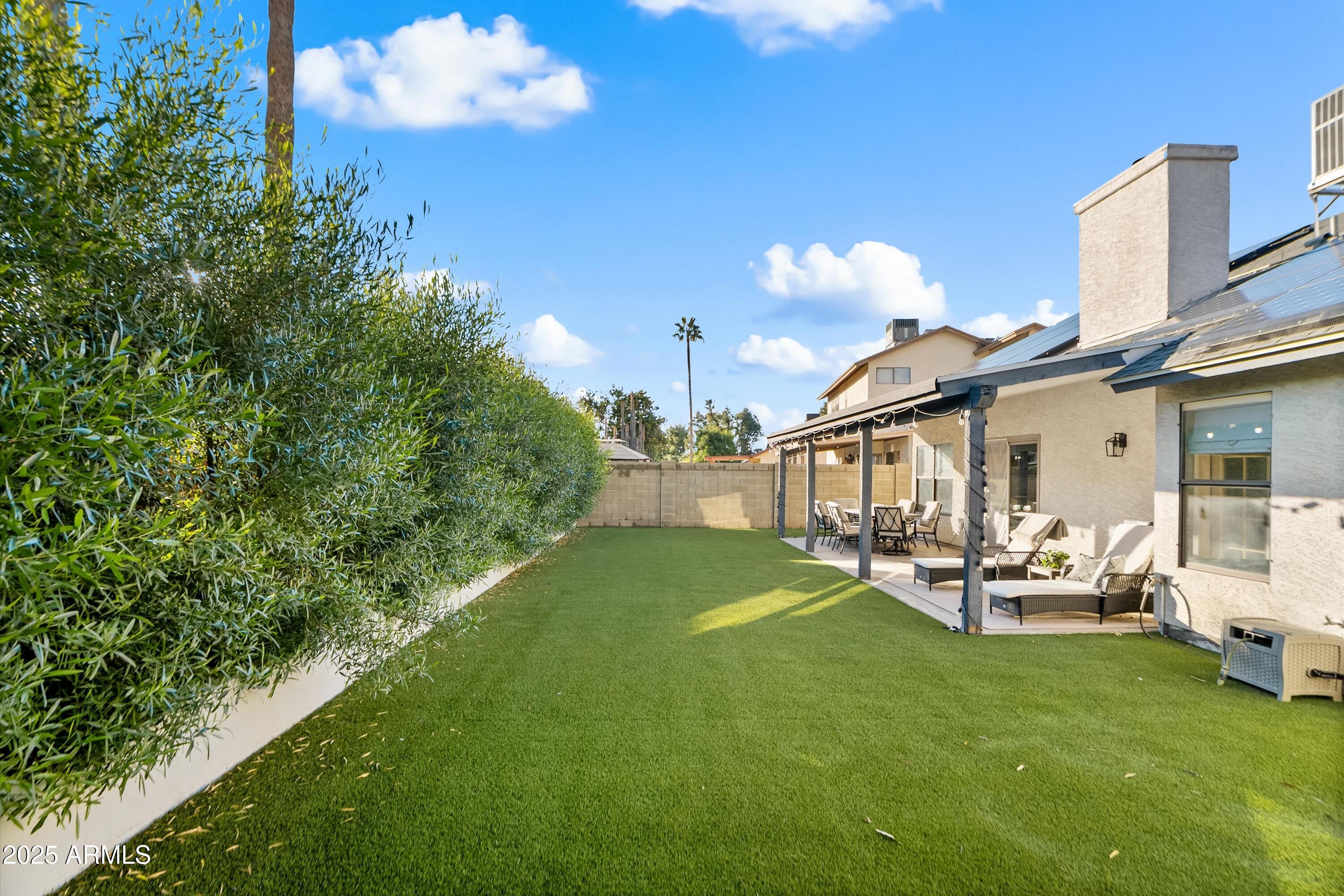 3925 E MONTE CRISTO Avenue