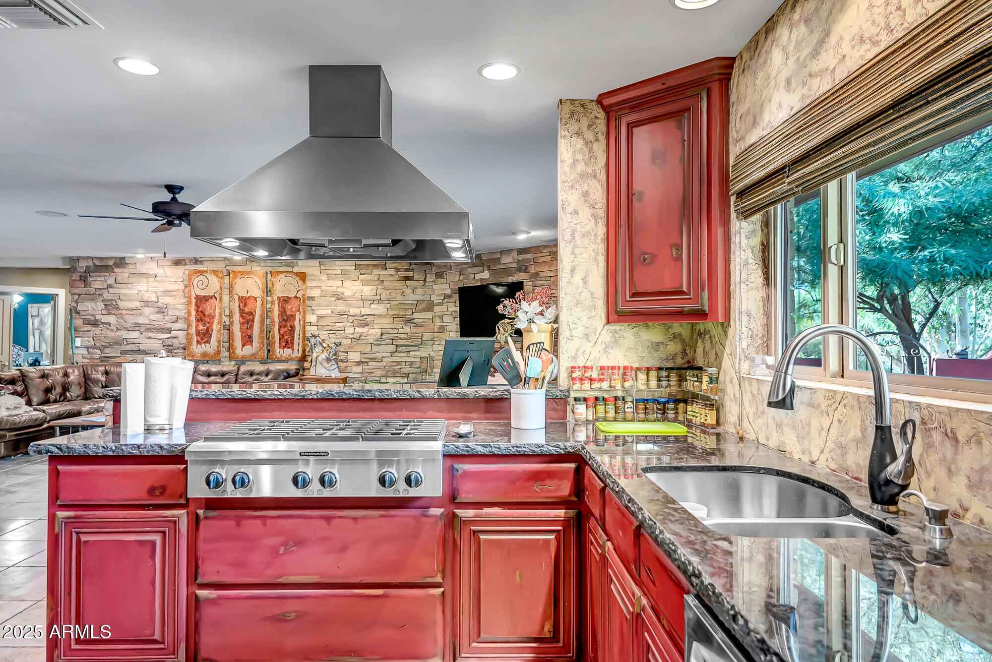 7829 E CAREFREE ESTATES Circle