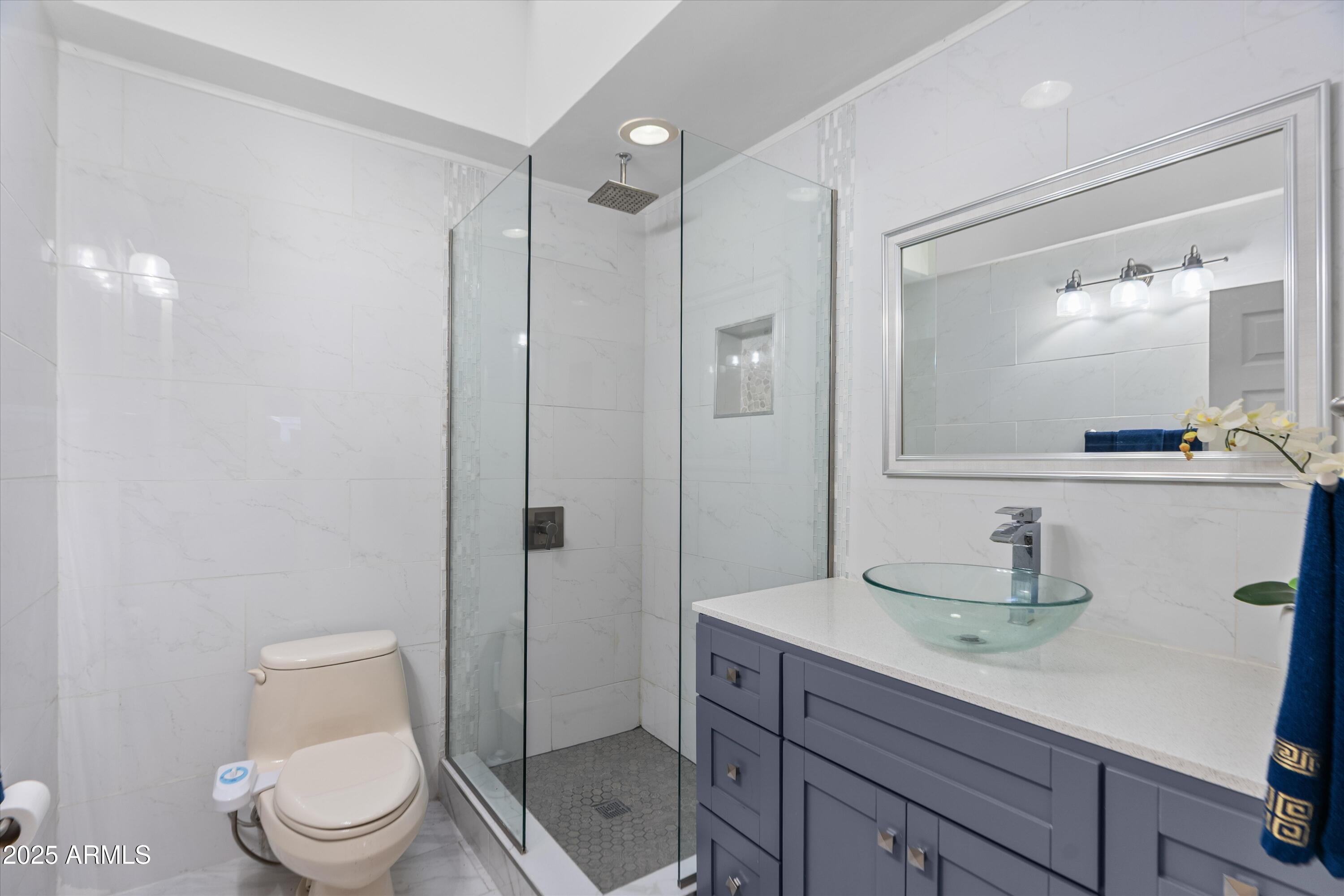 8407 E RANCHO VISTA Drive