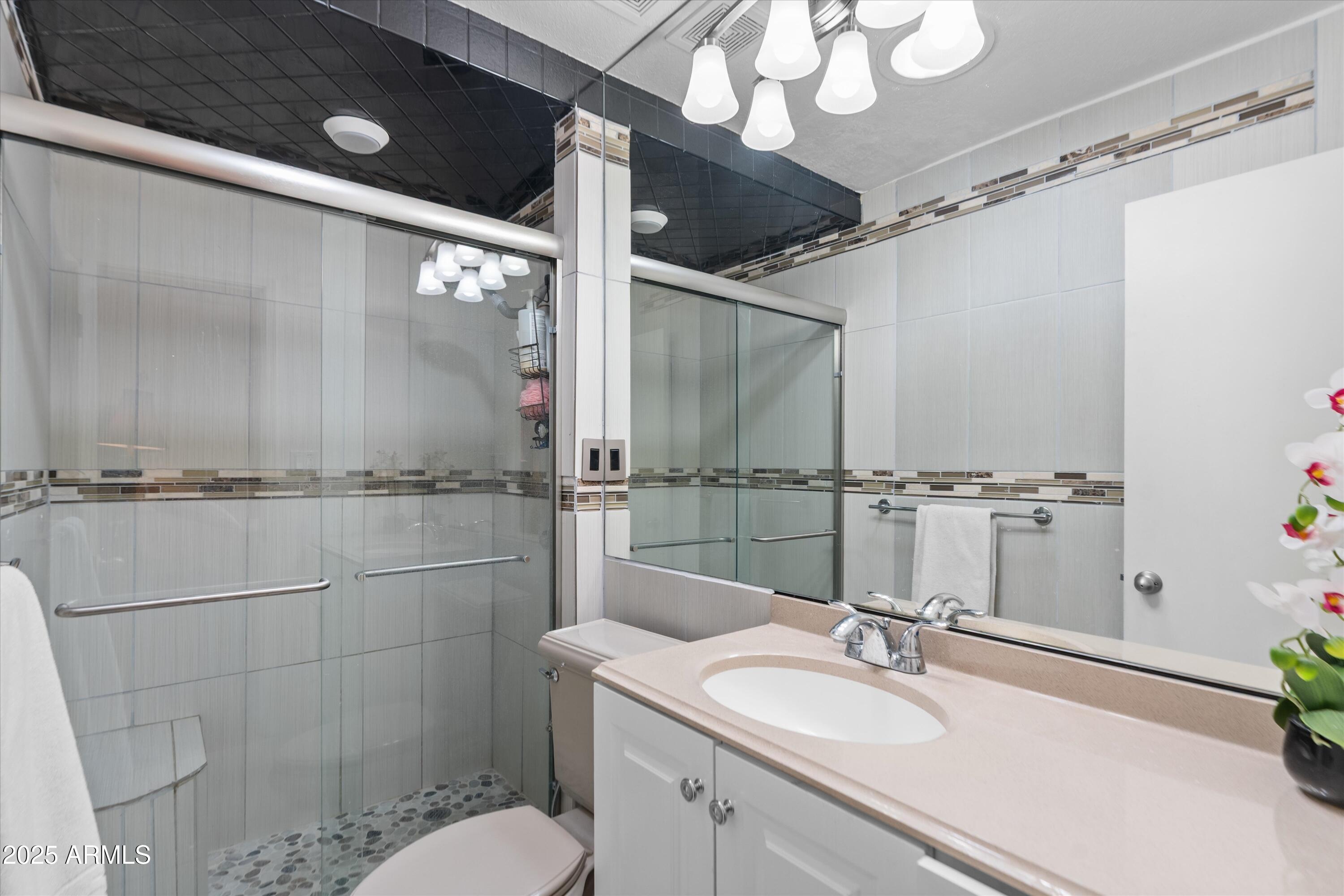 8407 E RANCHO VISTA Drive