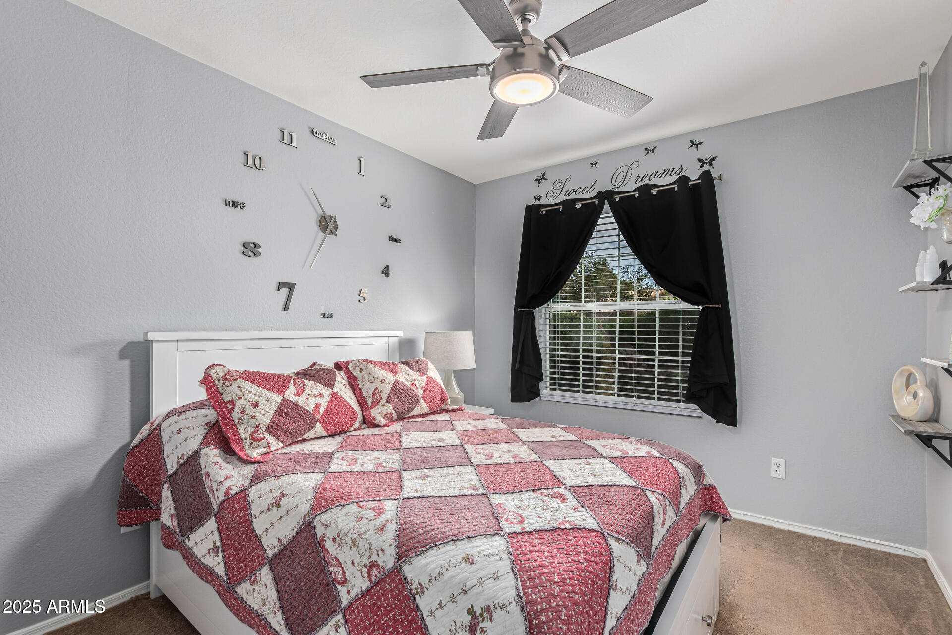 840 S PINEVIEW Drive