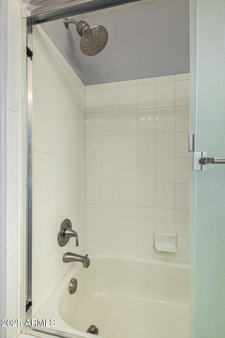 840 S PINEVIEW Drive