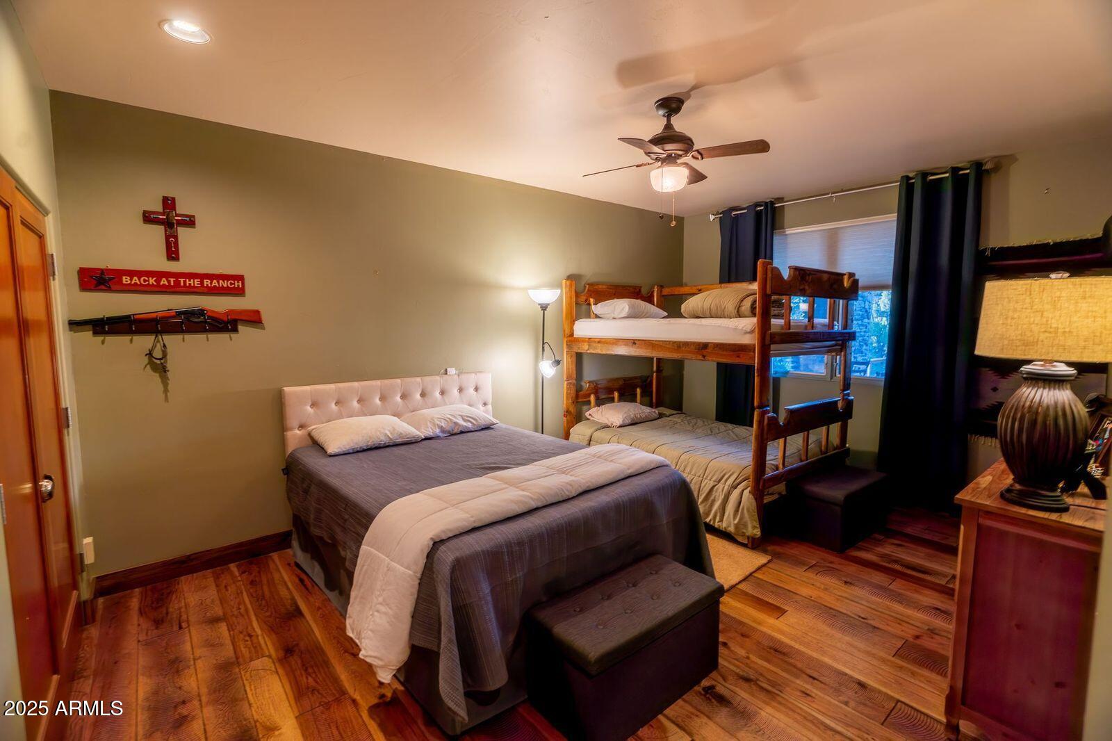 2702 E WILD ROSE Circle