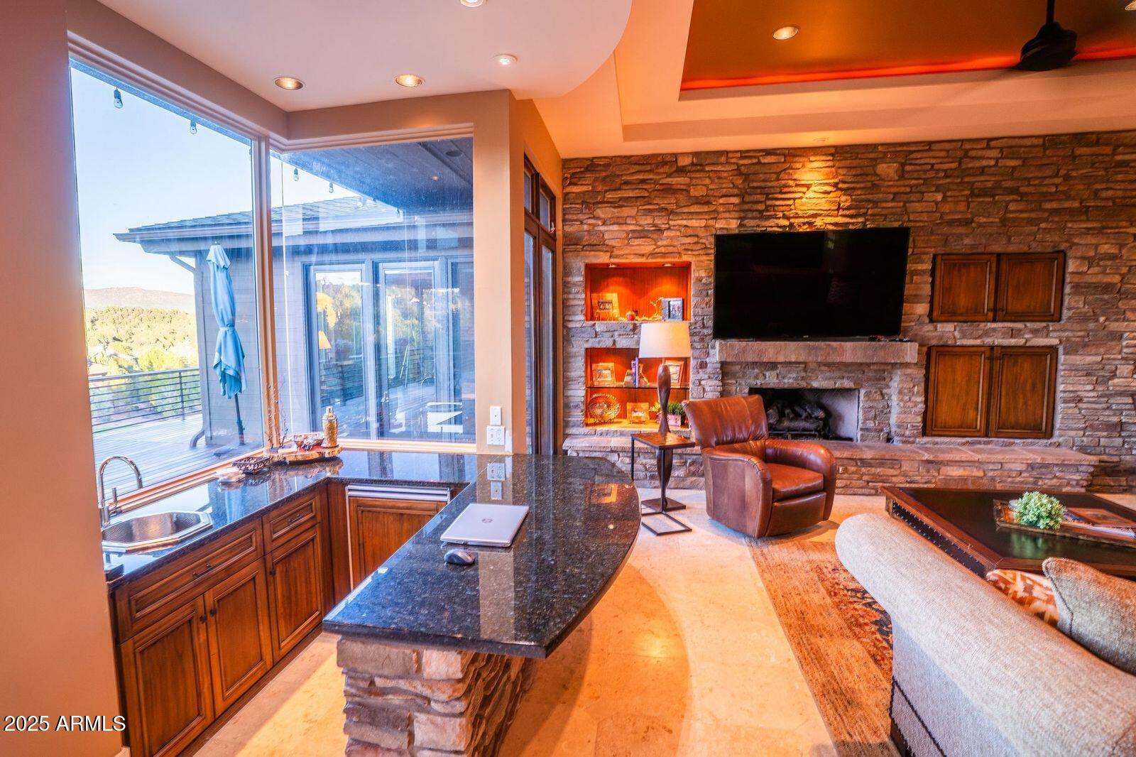 2702 E WILD ROSE Circle