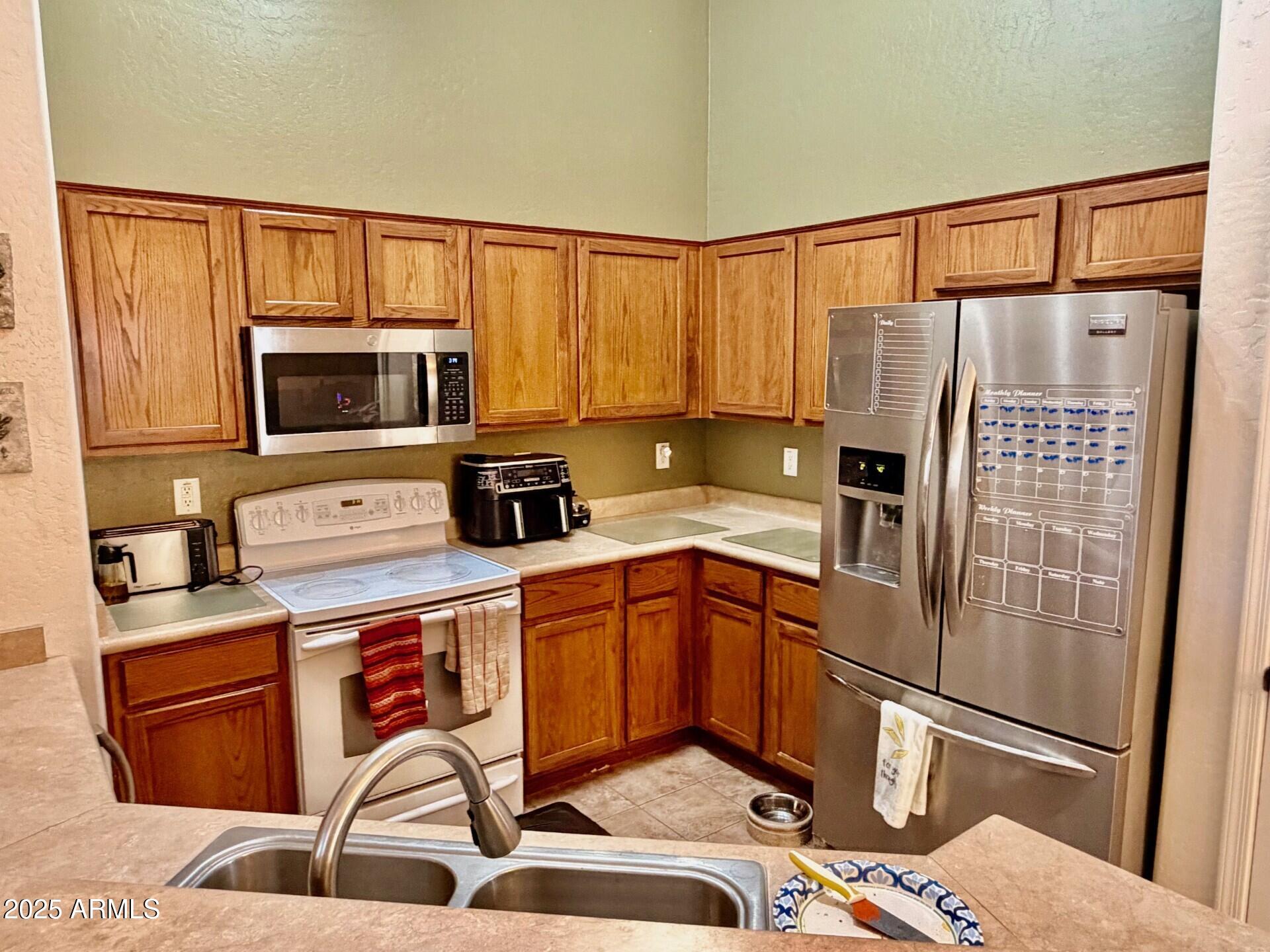 10502 E WALLFLOWER Lane