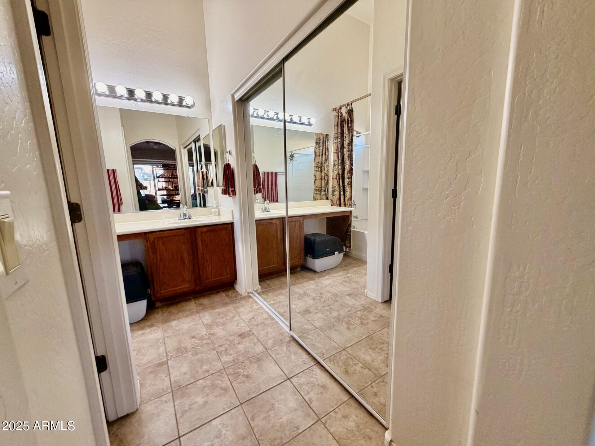 10502 E WALLFLOWER Lane