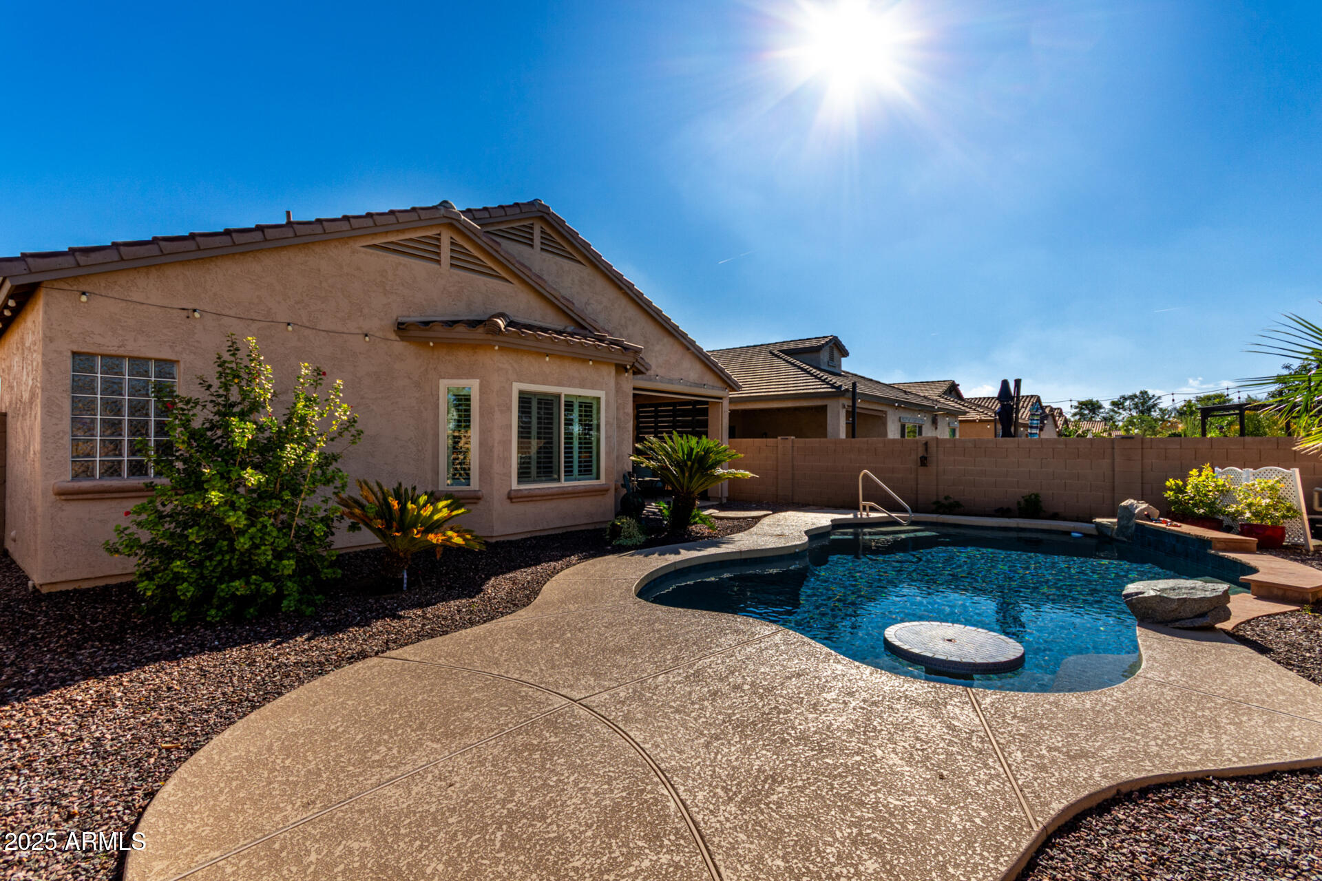 4620 S HASSETT