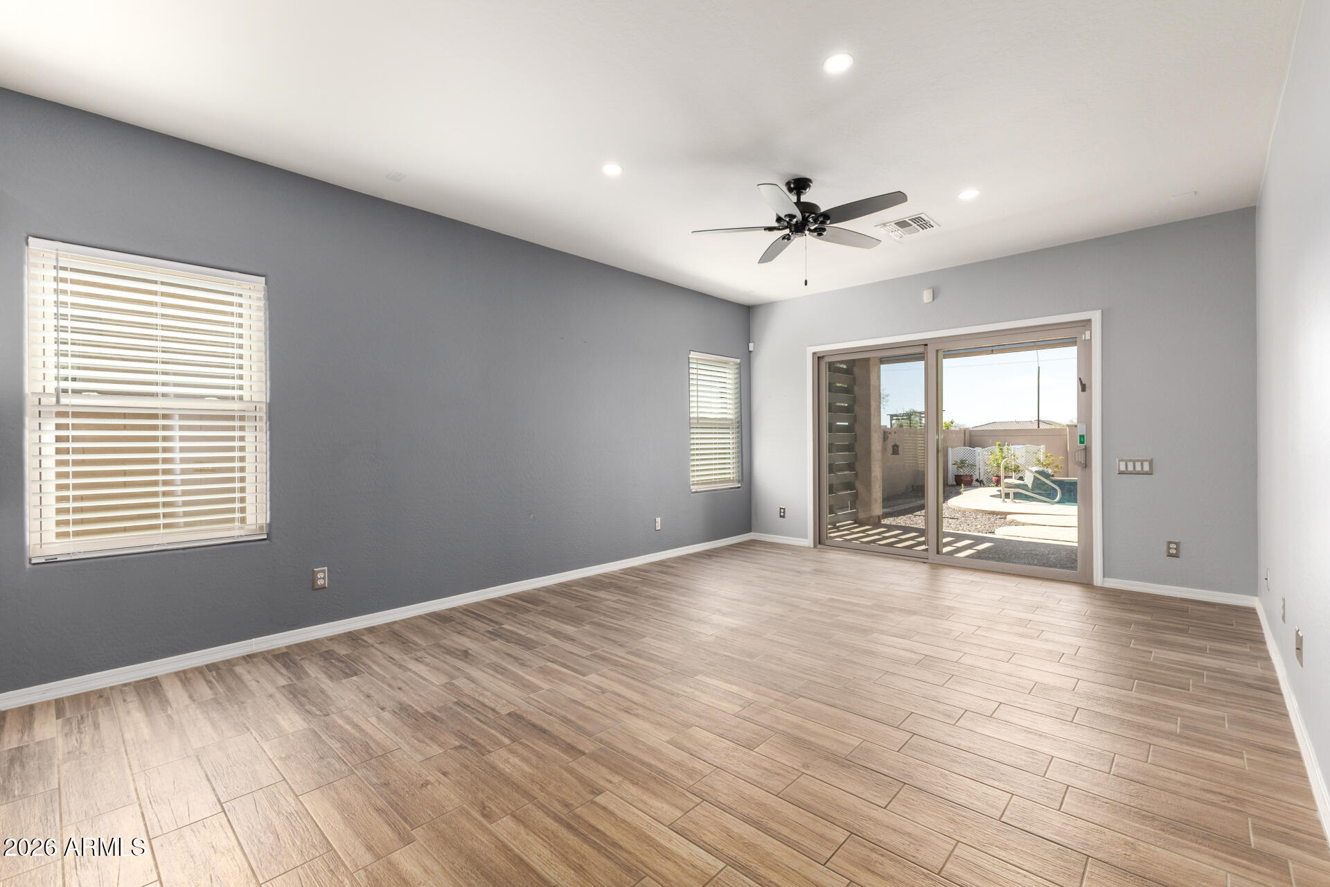 4620 S HASSETT