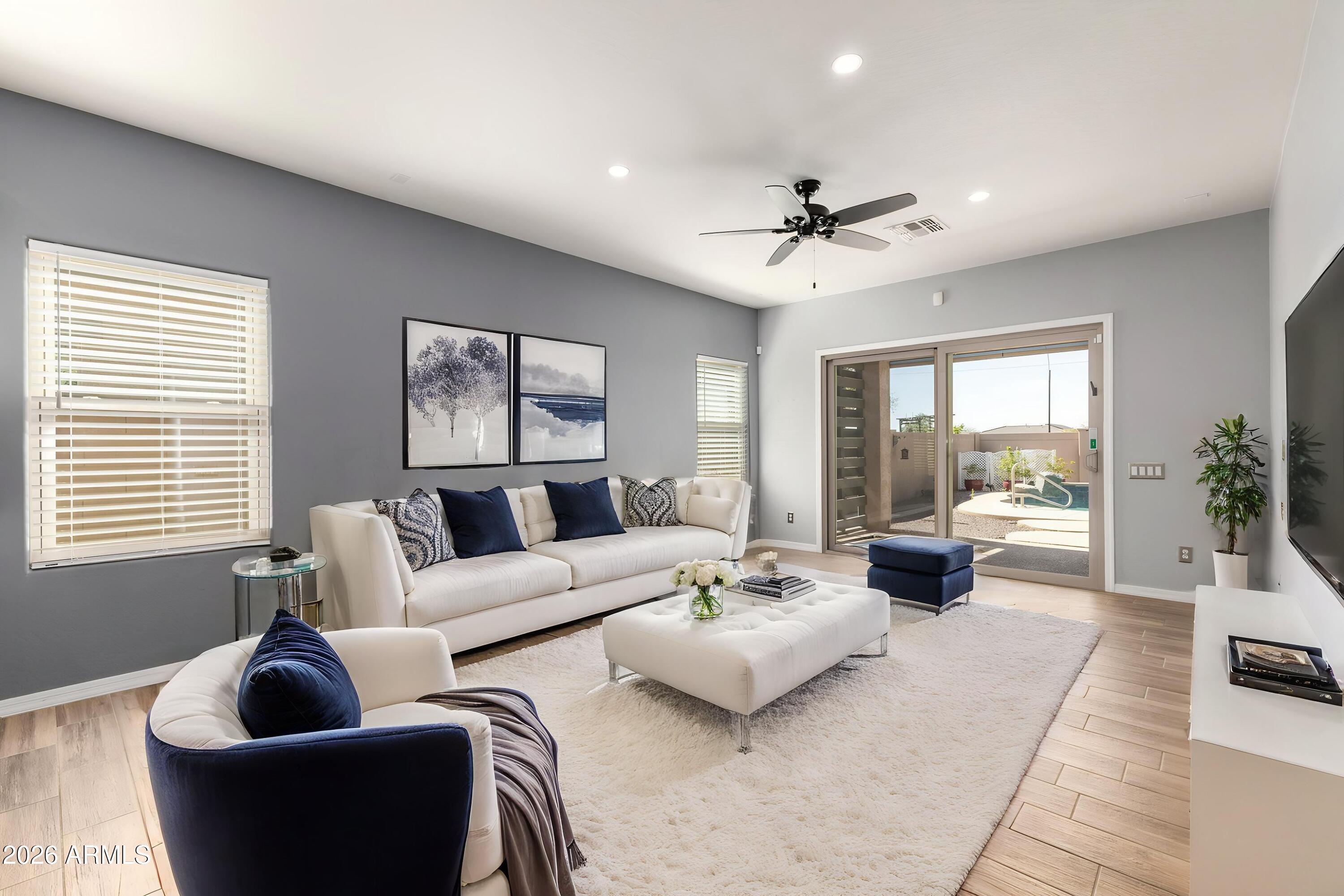 4620 S HASSETT