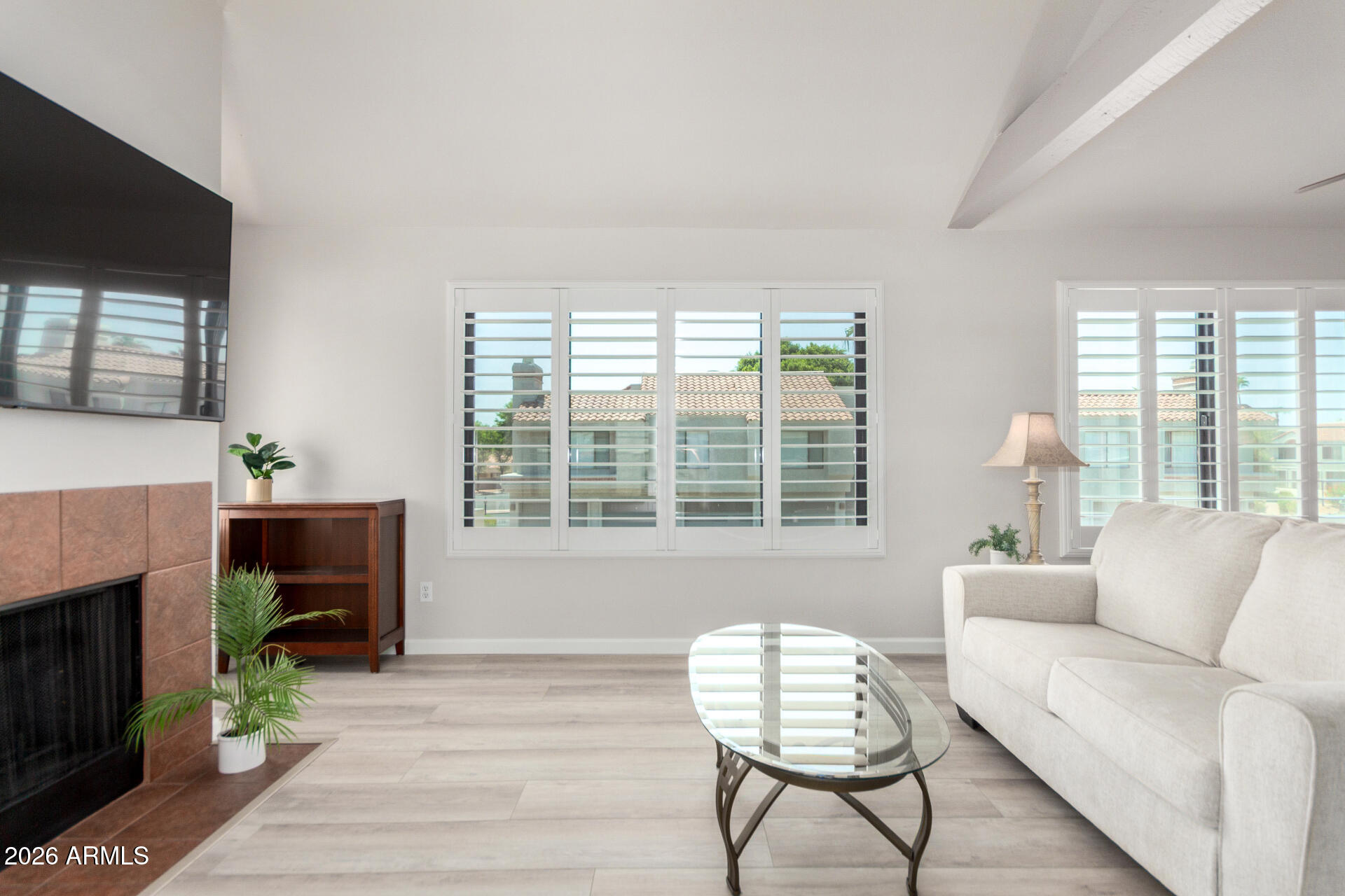 10115 E MOUNTAIN VIEW Road 2105