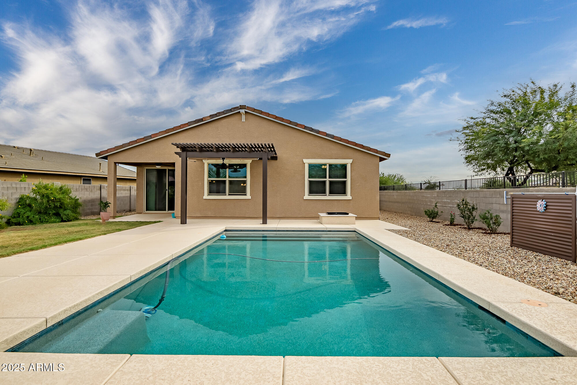 18812 W MESCAL Street