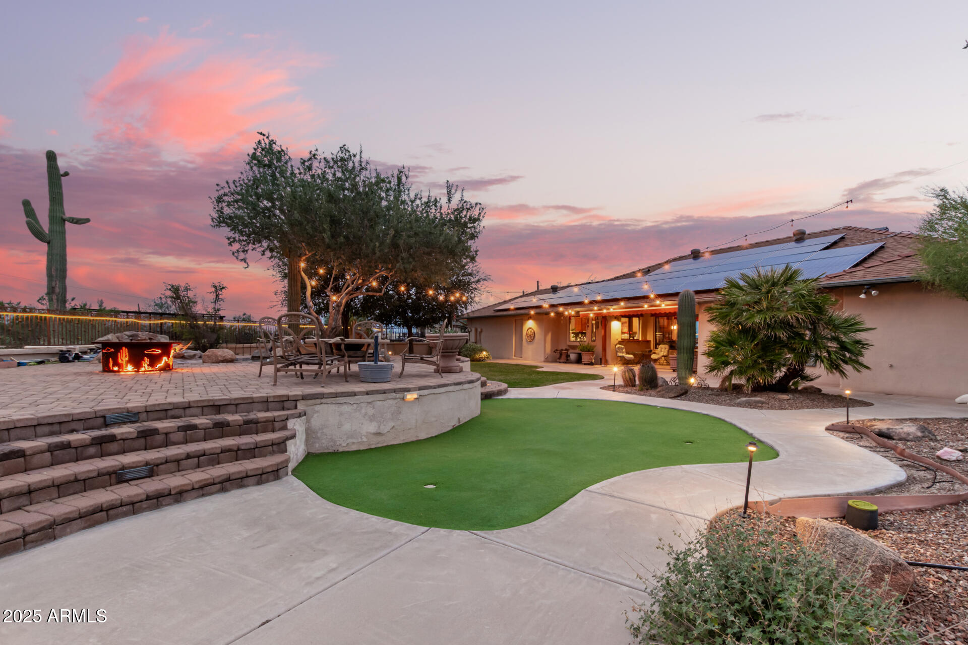 2535 W SUNRISE Drive