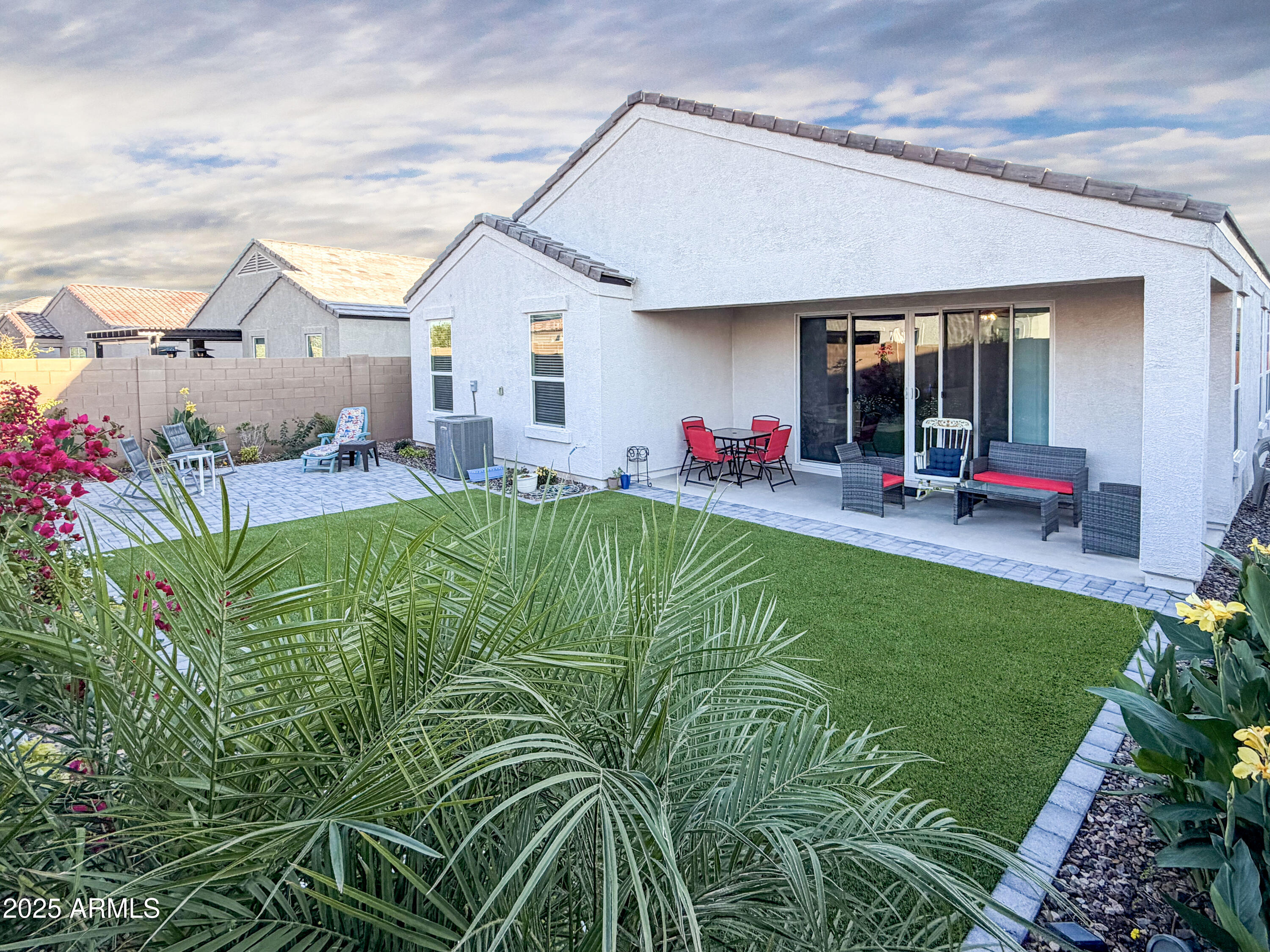 8442 W MILLERTON Way